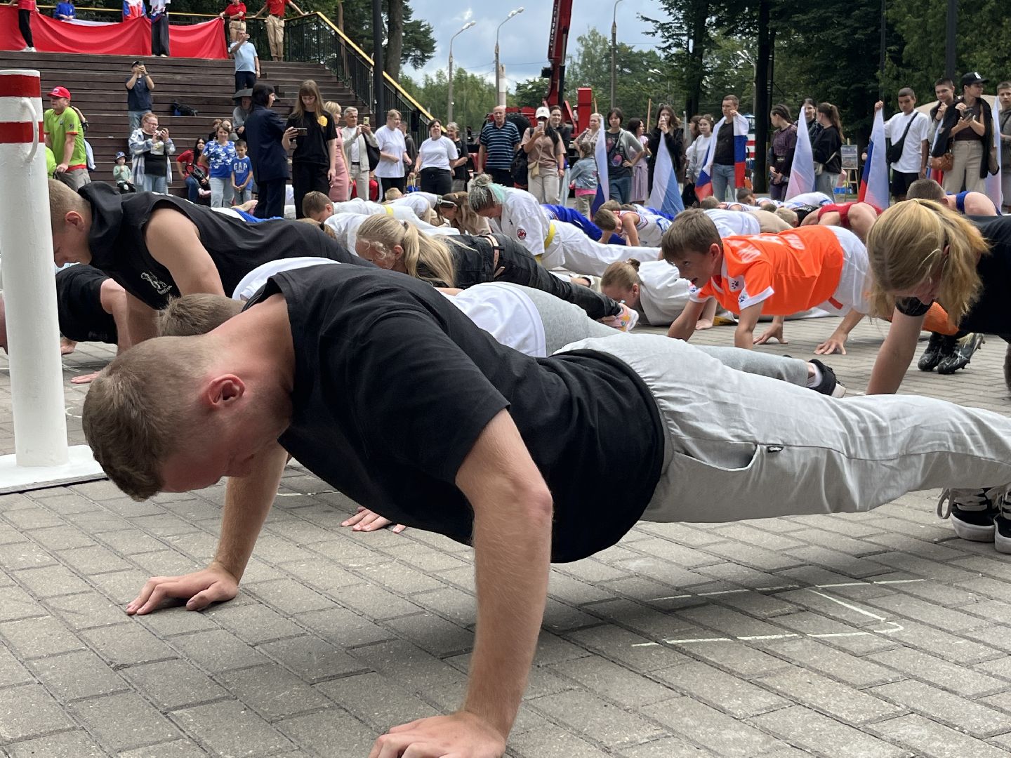 наро-фоминск, кск нара, день физкультурника, флешмоб, стальная сотня, наро-фоминский городской округ,