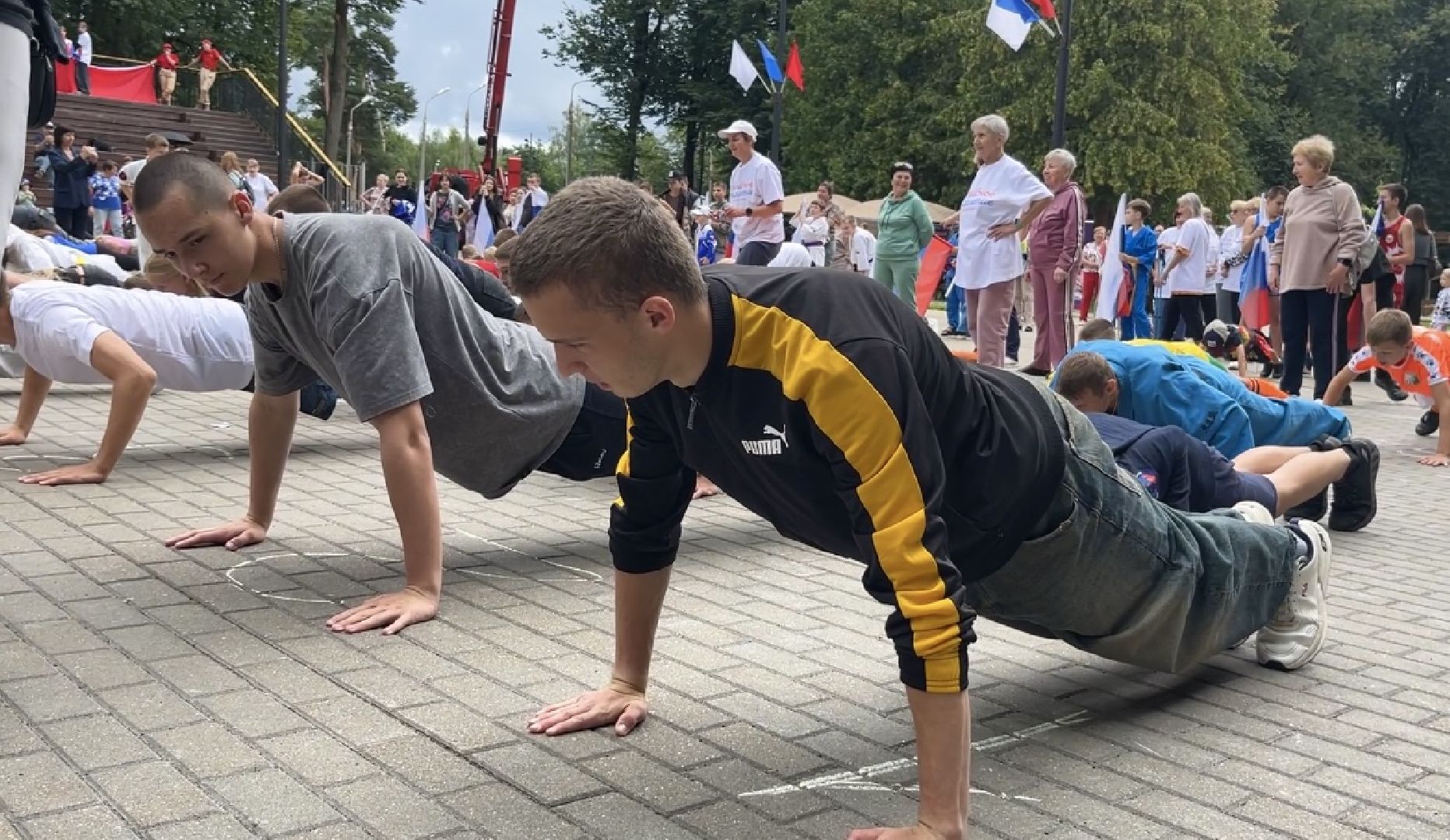 наро-фоминск, кск нара, день физкультурника, флешмоб, стальная сотня, наро-фоминский городской округ,