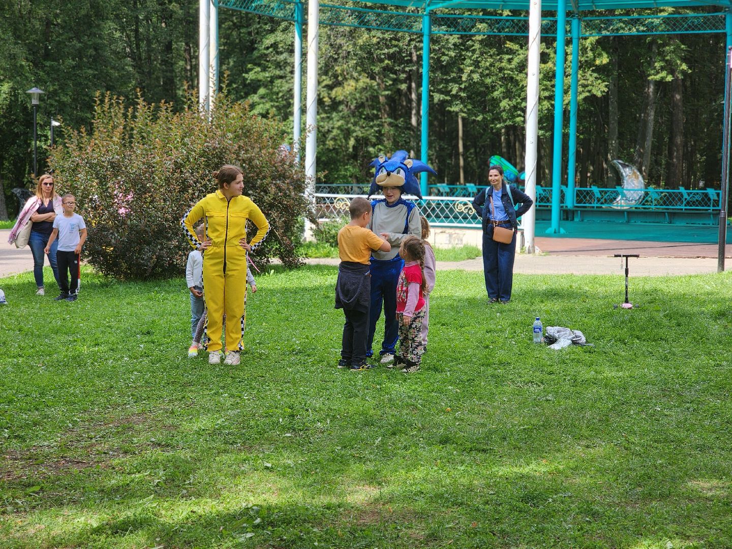 сергиев посад, парк скитские пруды, день физкультурника, волейбол, метание ножа, сергиево-посадский городской округ,