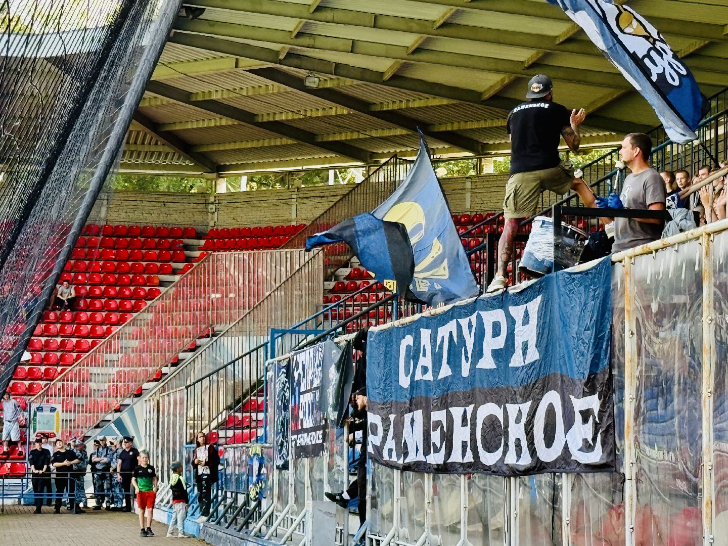 раменское, сатурн, леон сатурн, леон арена, футбол, чемпионат по футболу, раменский сатурн,