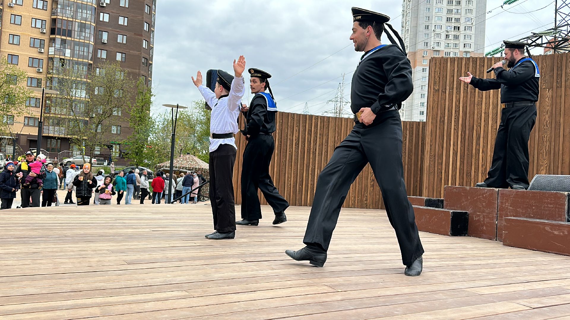 Одинцово, Союзный, Агитбригада, Крылья