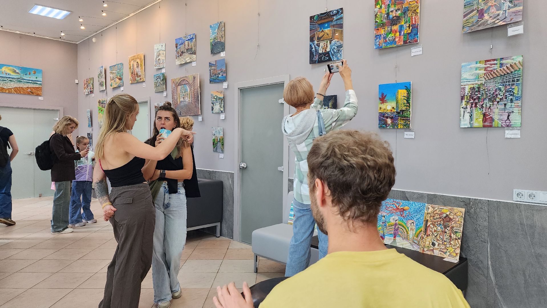 истра, библиотека, вернисаж,