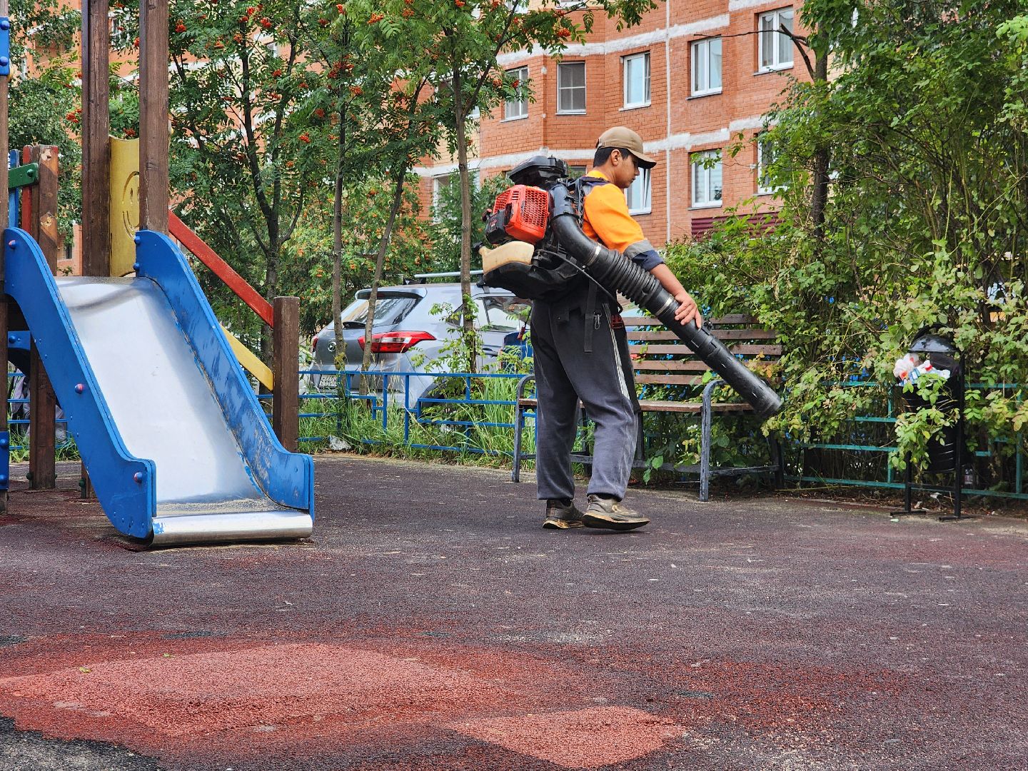 фрязино, уборка детских площадок, благоустройство, мбу городское хозяйство,