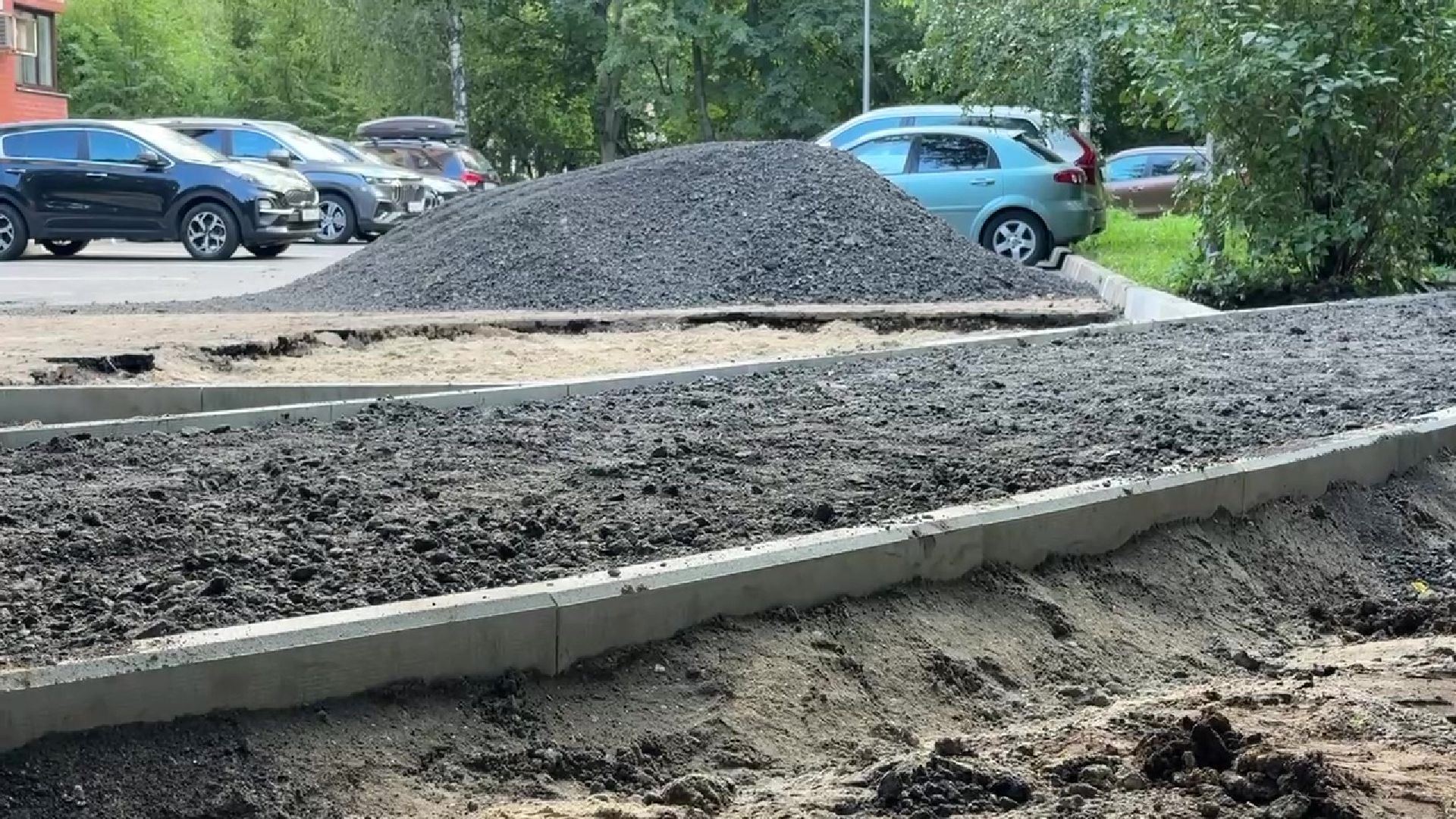 Реутов, благоуствойство, дворовая территория, бордюры, парковки, проезд спецтехники,