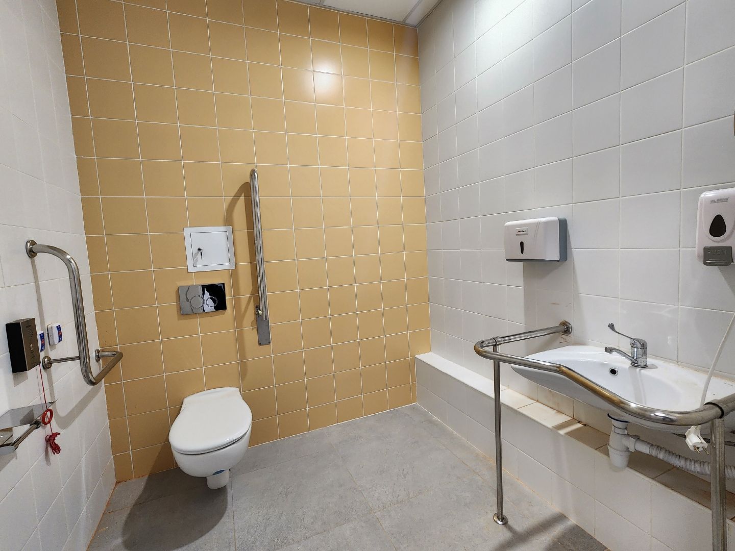 чехов, школа 3, пристройка к школе, строительство , внутренняя отделка , классы, кабинеты, оборудование , мебель ,инженерные сети, уборка помещений, госпрограмма московской области,  губернатор подмосковья,