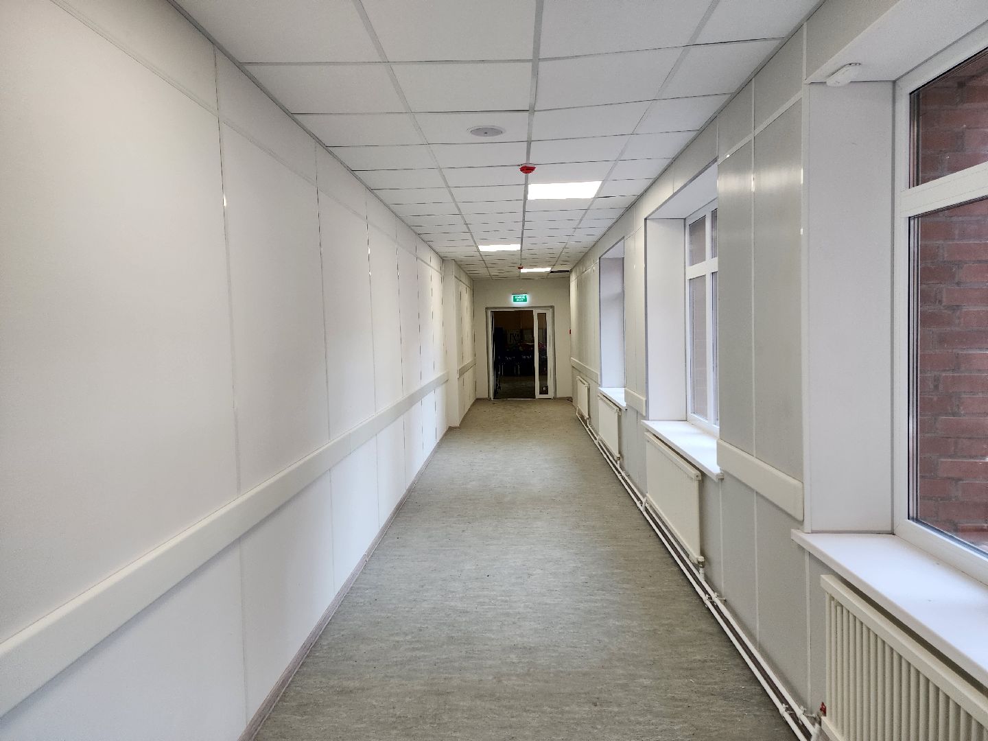 чехов, школа 3, пристройка к школе, строительство , внутренняя отделка , классы, кабинеты, оборудование , мебель ,инженерные сети, уборка помещений, госпрограмма московской области,  губернатор подмосковья,