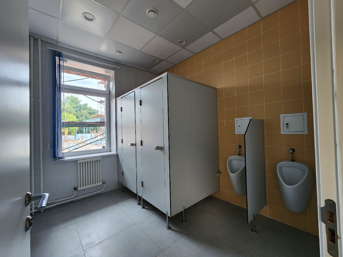 чехов, школа 3, пристройка к школе, строительство , внутренняя отделка , классы, кабинеты, оборудование , мебель ,инженерные сети, уборка помещений, госпрограмма московской области,  губернатор подмосковья,