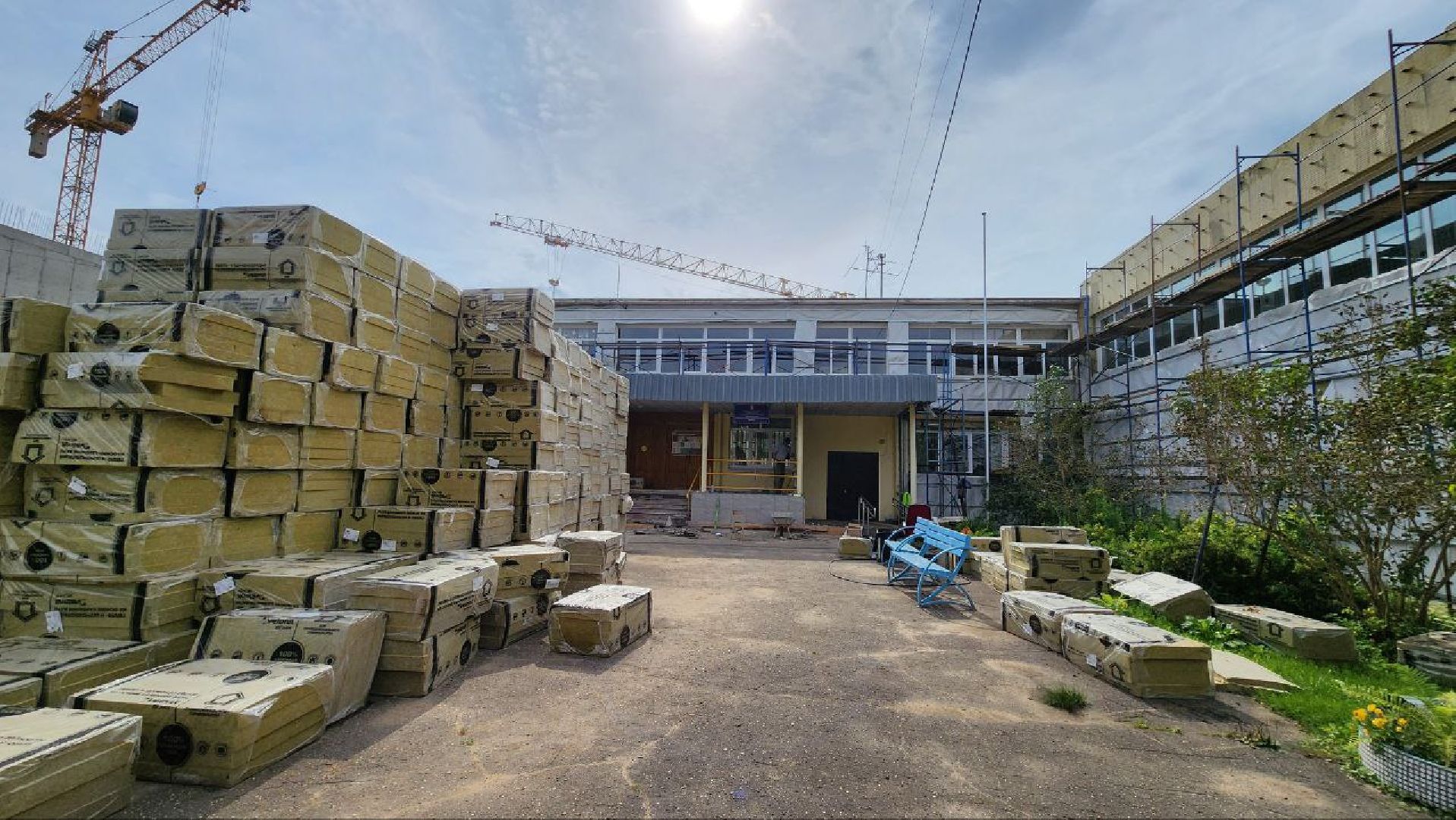 Дмитров, Внуковская школа, Утепление фасада, Минстрой, Минобразования,