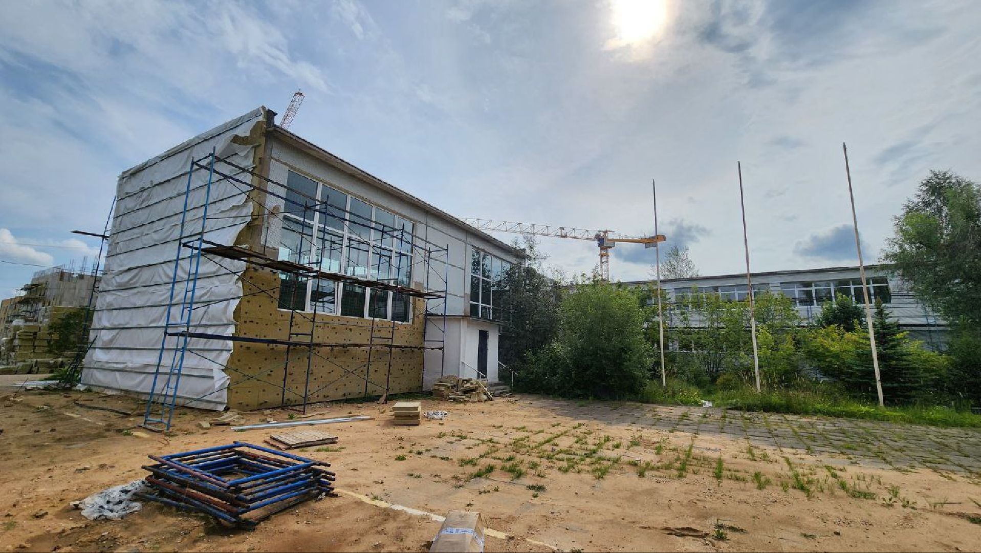 Дмитров, Внуковская школа, Утепление фасада, Минстрой, Минобразования,