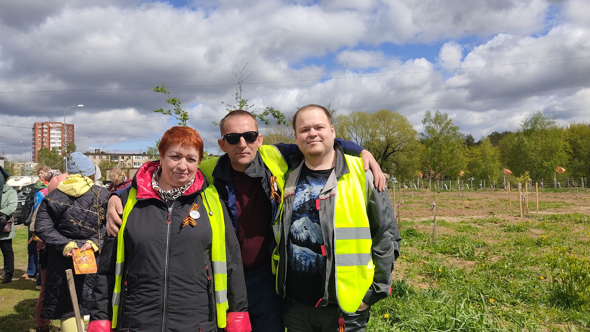 Лобня, благоустройство, дерево