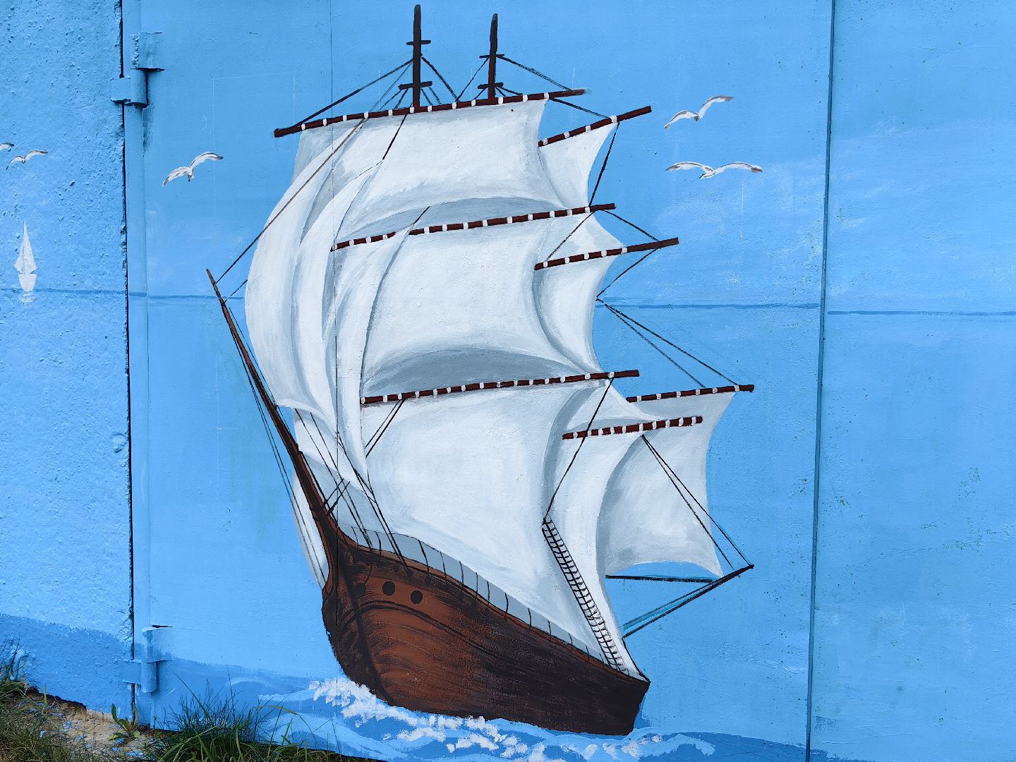 пруд, роспись, парусник, корабль, крым, триколор, художница,