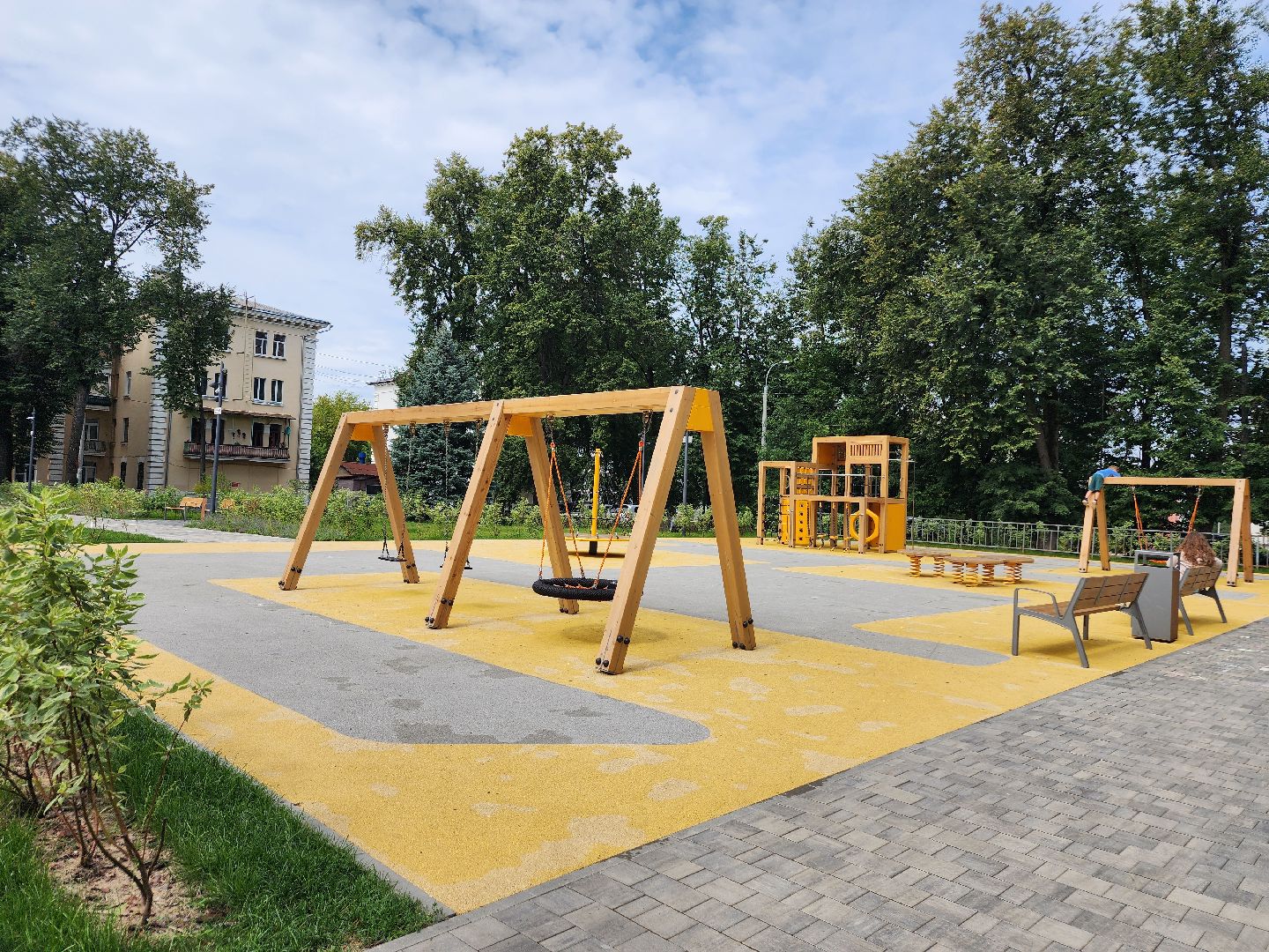 фрязино, ремонт детской площадки, вандализм,