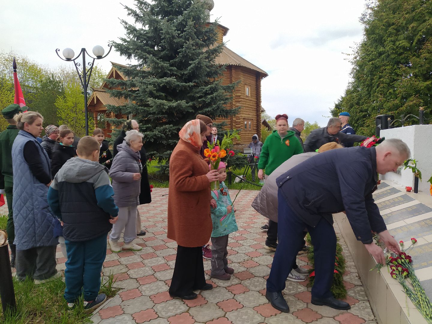 День Победы, памятник, цветы, ВОВ