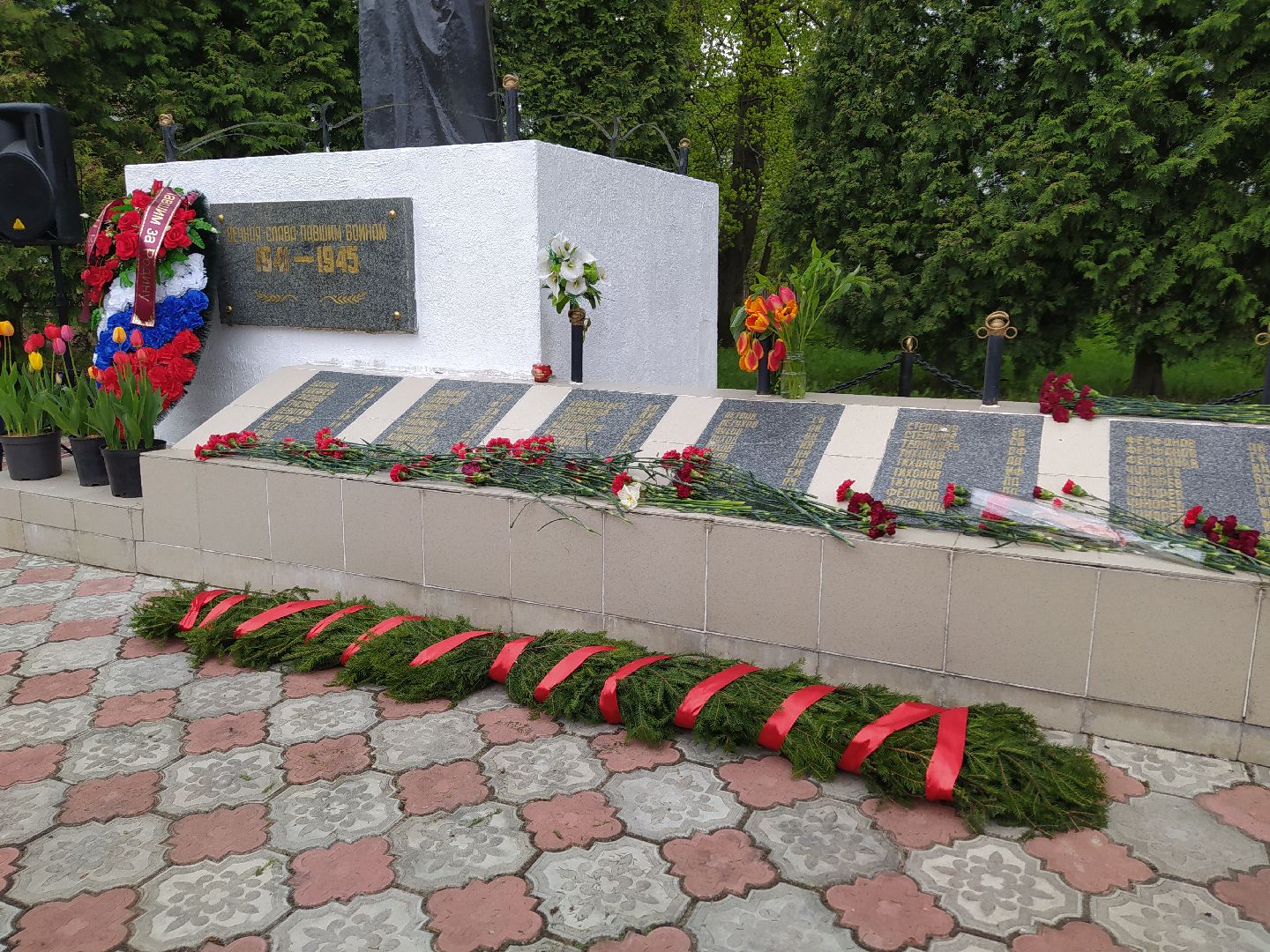 День Победы, памятник, цветы, ВОВ