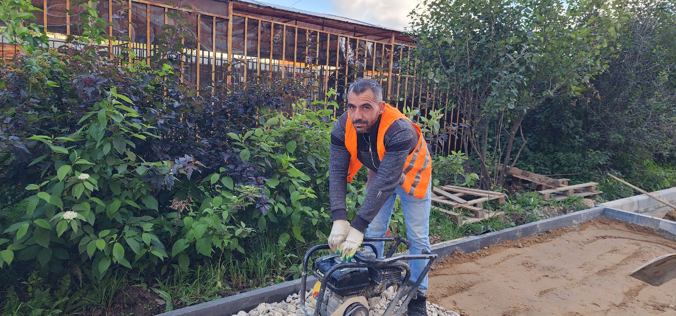 Благоустройство , Супонево , Звенигород , Придомовые тротуары и дороги , Комфортная среда ,