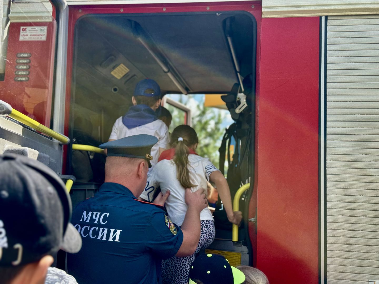 пожарные учения , детский сад колобок , ленинский городской округ, мчс, дети,
