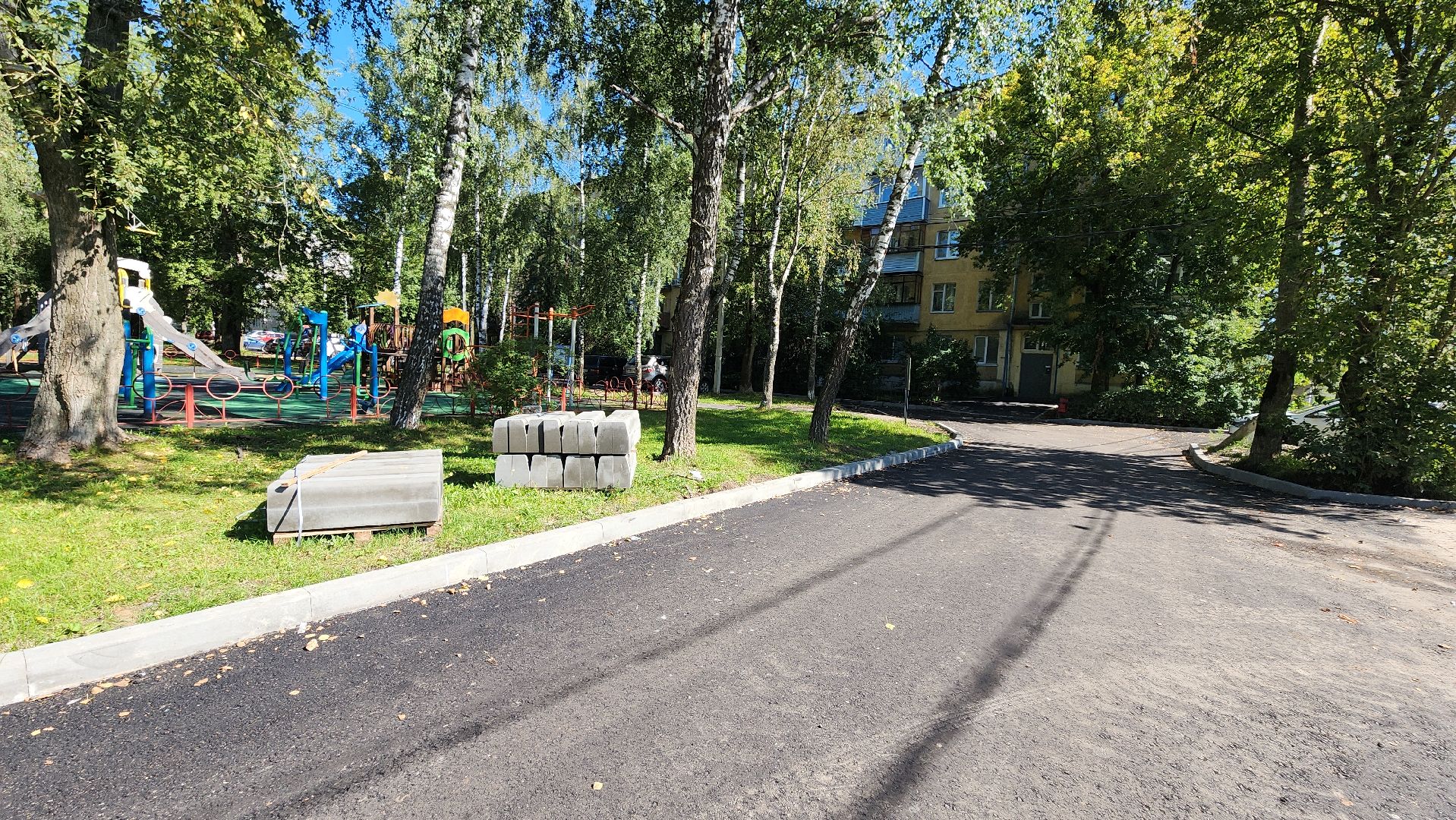 серпухов, подмосковье, благоустройство двора, большевик, улица ленина,