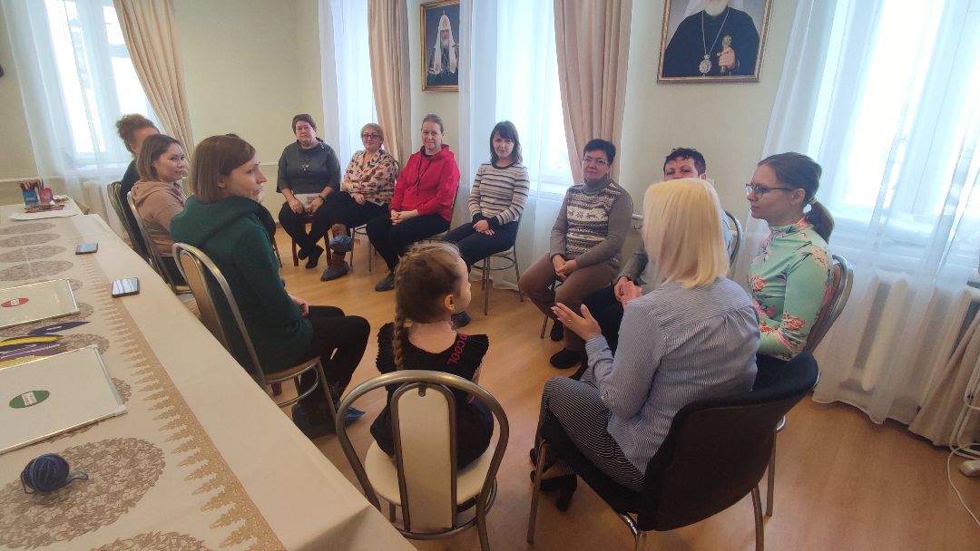 Кашира, общество