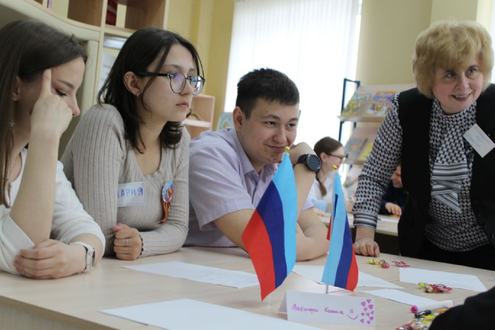 Луганск, День победы, Чехов, дети, школа, Подмосковье