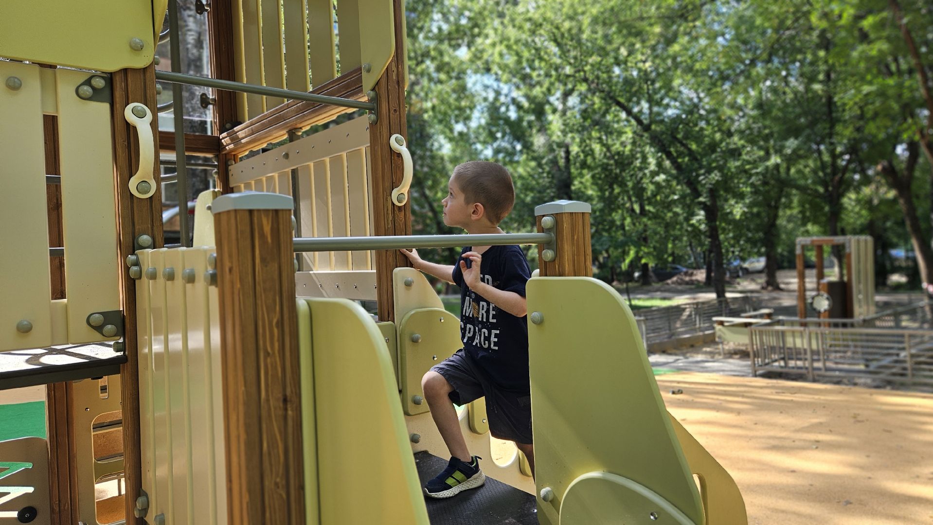 детство, губернаторская детская площадка, жуковский,