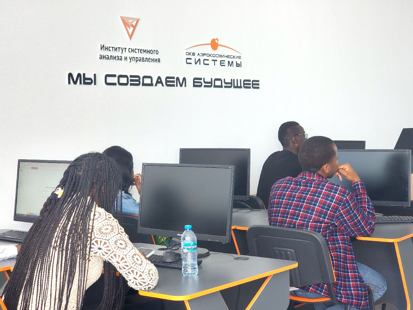 дубна, университет дубна, ниу мэи, африка,