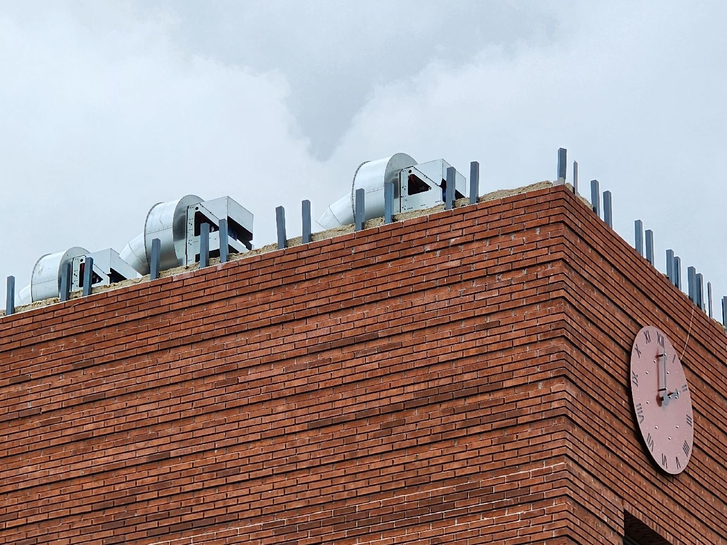 чехов, школа 3, пристройка на 200 мест, строительство, прокладка инженерных сетей, внутренние и внешние коммуникации, отопление, водоснабжение, канализация, электроснабжение, слаботочные сети, пуско-наладочные работы, губернатор подмосковья, госпрограмма московской области,