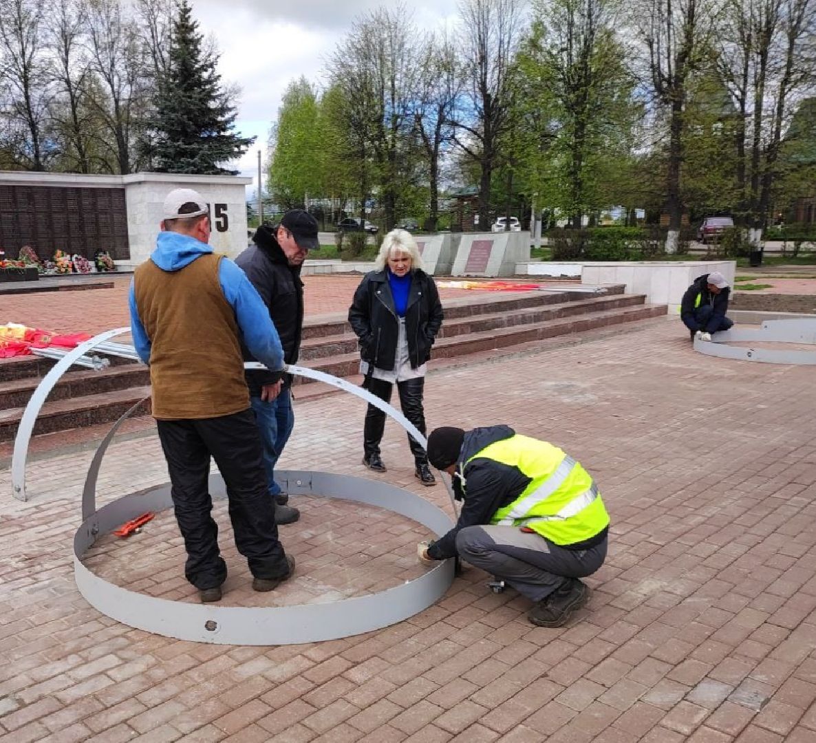 Красноармейск, Пушкинский, площадь победы, цветы на клумбах, украсили город,