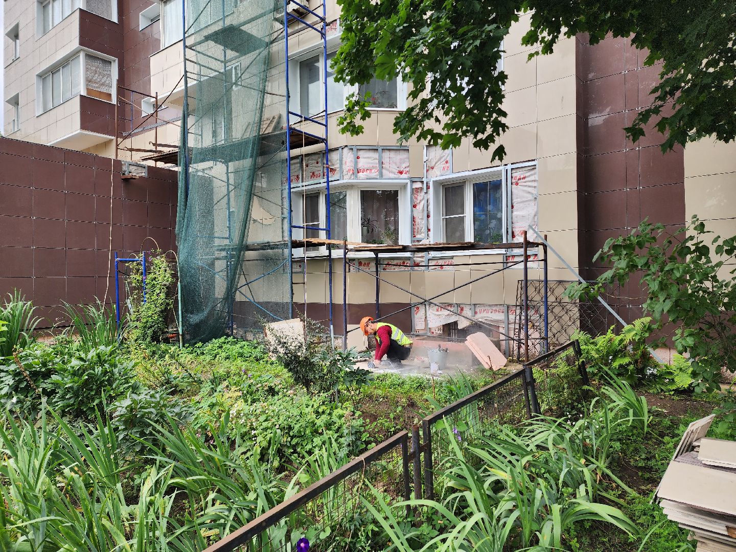 солнечногорск, жители , ремонт , дом, фасад,