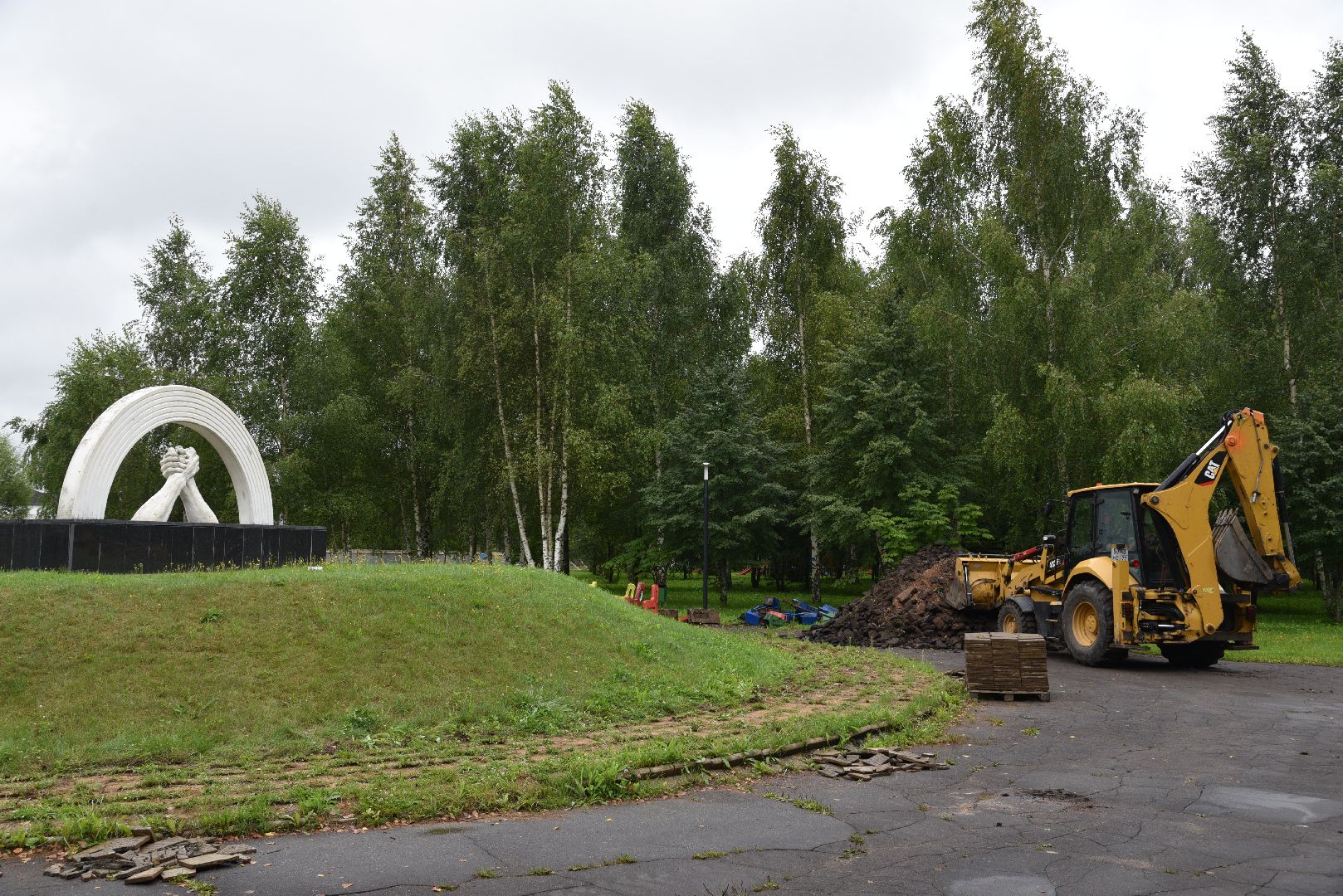 лотошино, стела населенный пункт воинской доблести, благоустройство,