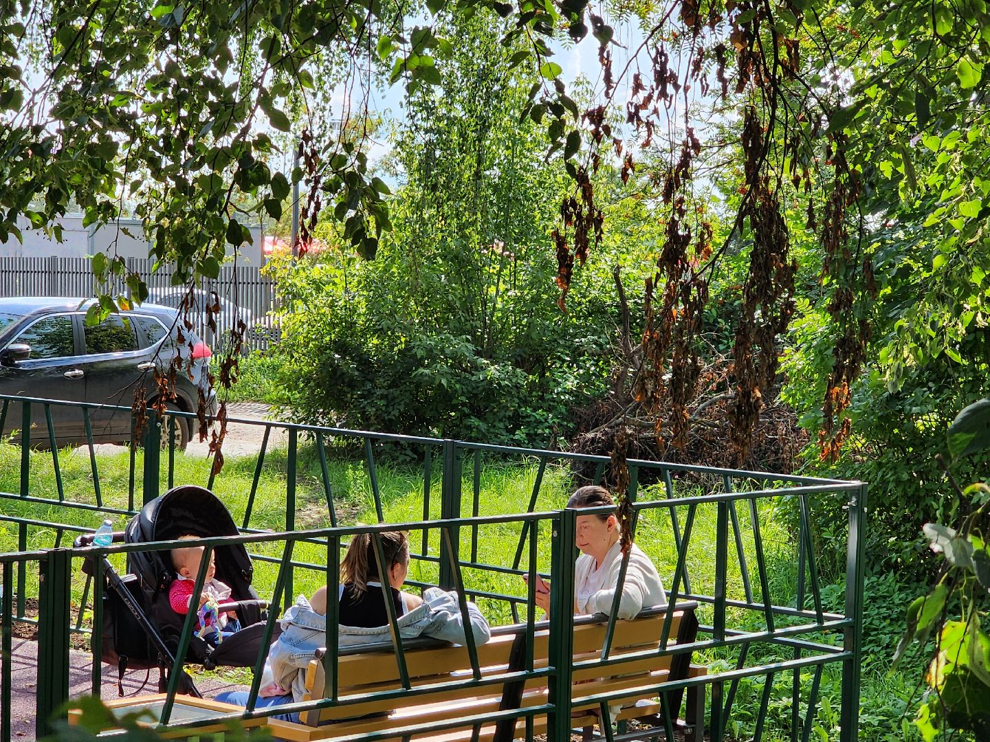 чехов, улица чехова 20,  новая детская площадка, игровой комплекс, качели горки карусели лазалки, мягкое резиновое покрытие, лавочки и урны, уличное освещение, госпрограмма московской области, формирование комфортной городской среды,благоустройство,