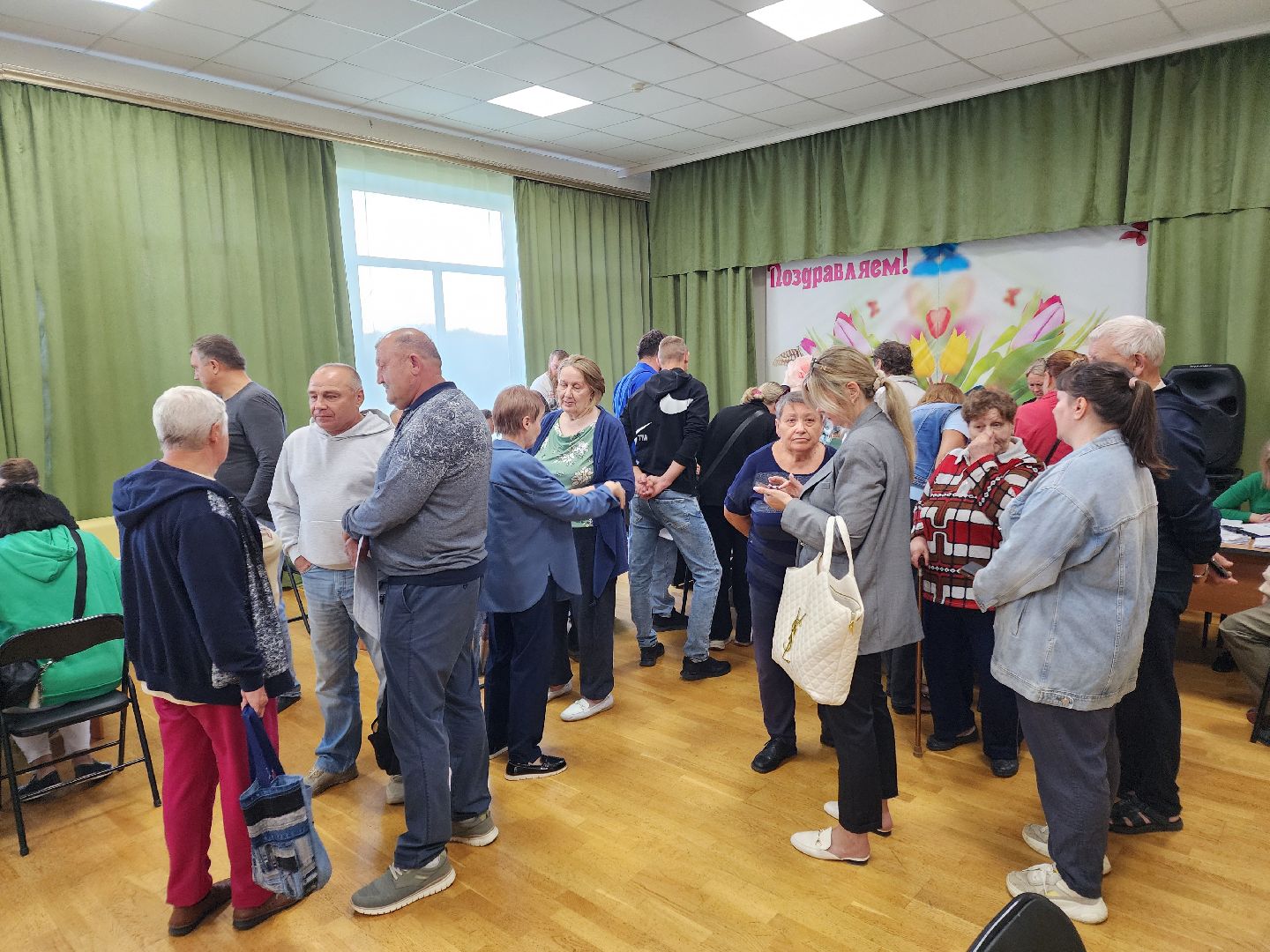 чехов,деревня манушкино, дк русь, выездная администрация, встреча с жителями, обращения граждан, ремонт проезда, улицы елецкая и ступинская, дорожный ремонт, сделать переходное или твердое покрытие, содержание дорог, мбу чеховское благоустройство, коллективное обращение жителей,