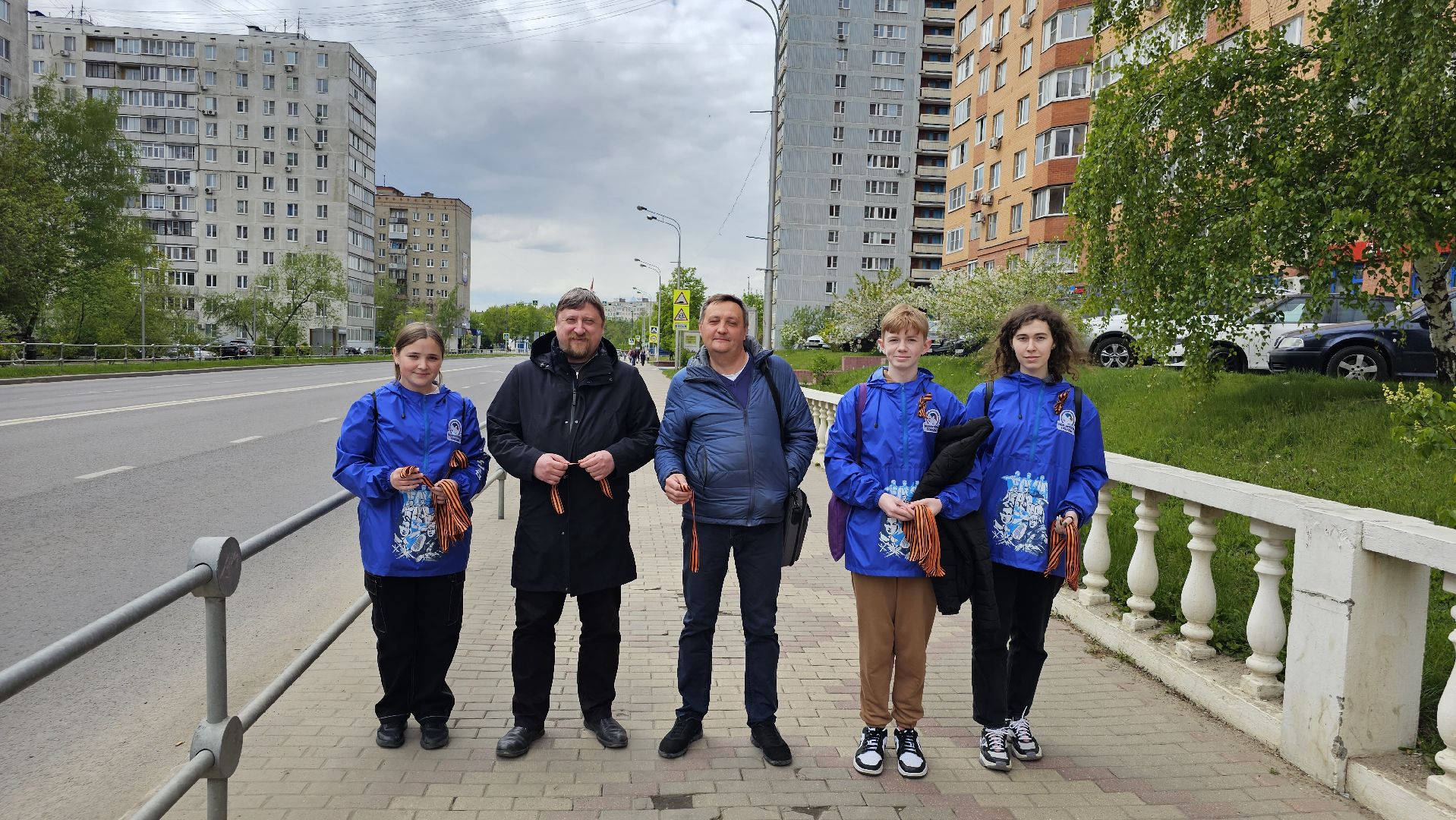 День Победы, акция, георгиевская лента, волонтеры Победы, Дзержинский