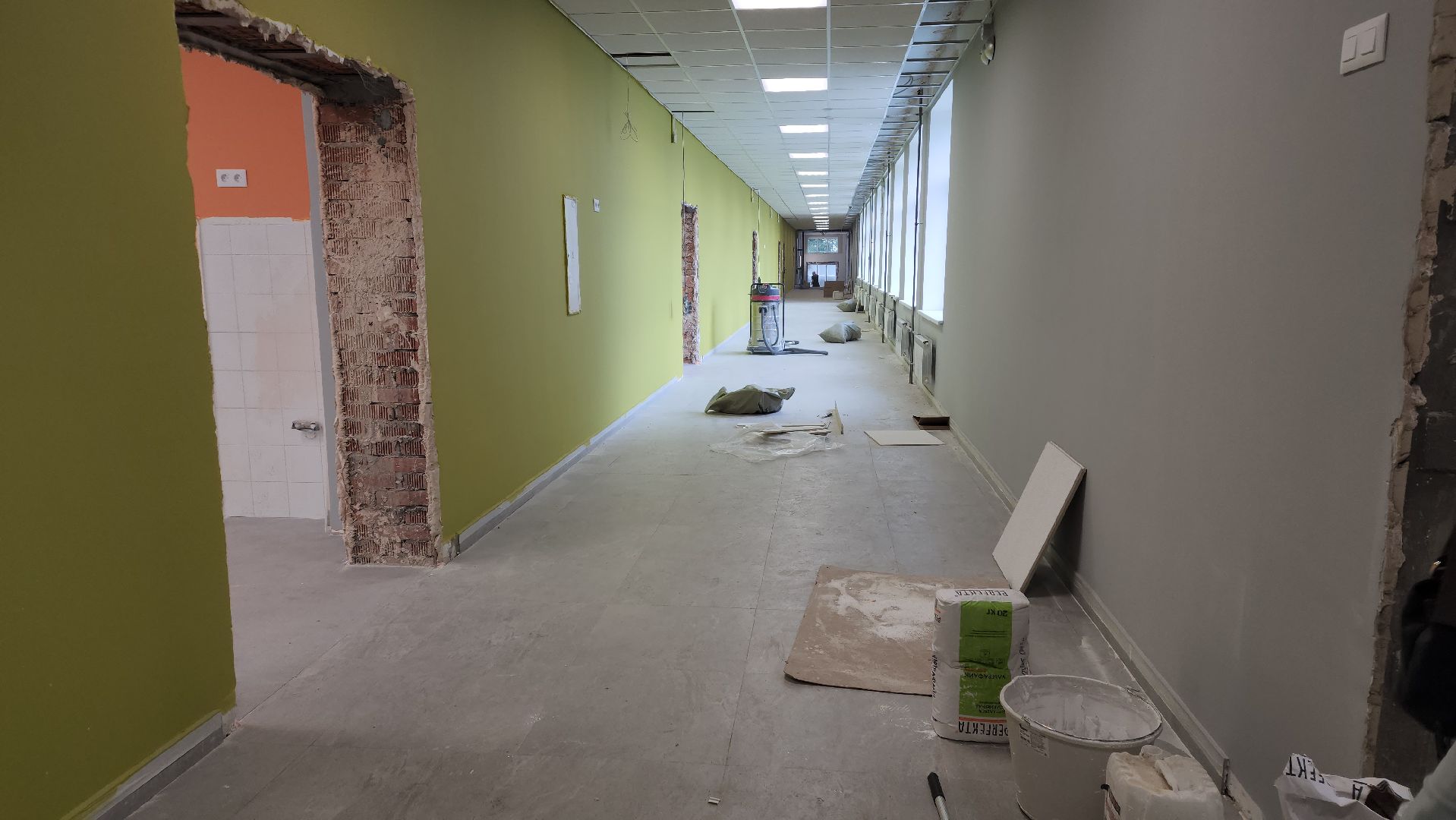 вертикалки, ашукино, пушкинский, капитальный ремонт школы, замена коммуникаций, ремонт крыши, перепланировка, классы, интерактивная доска, спортзал, современная школа, мебель, входная группа,1 сентября,