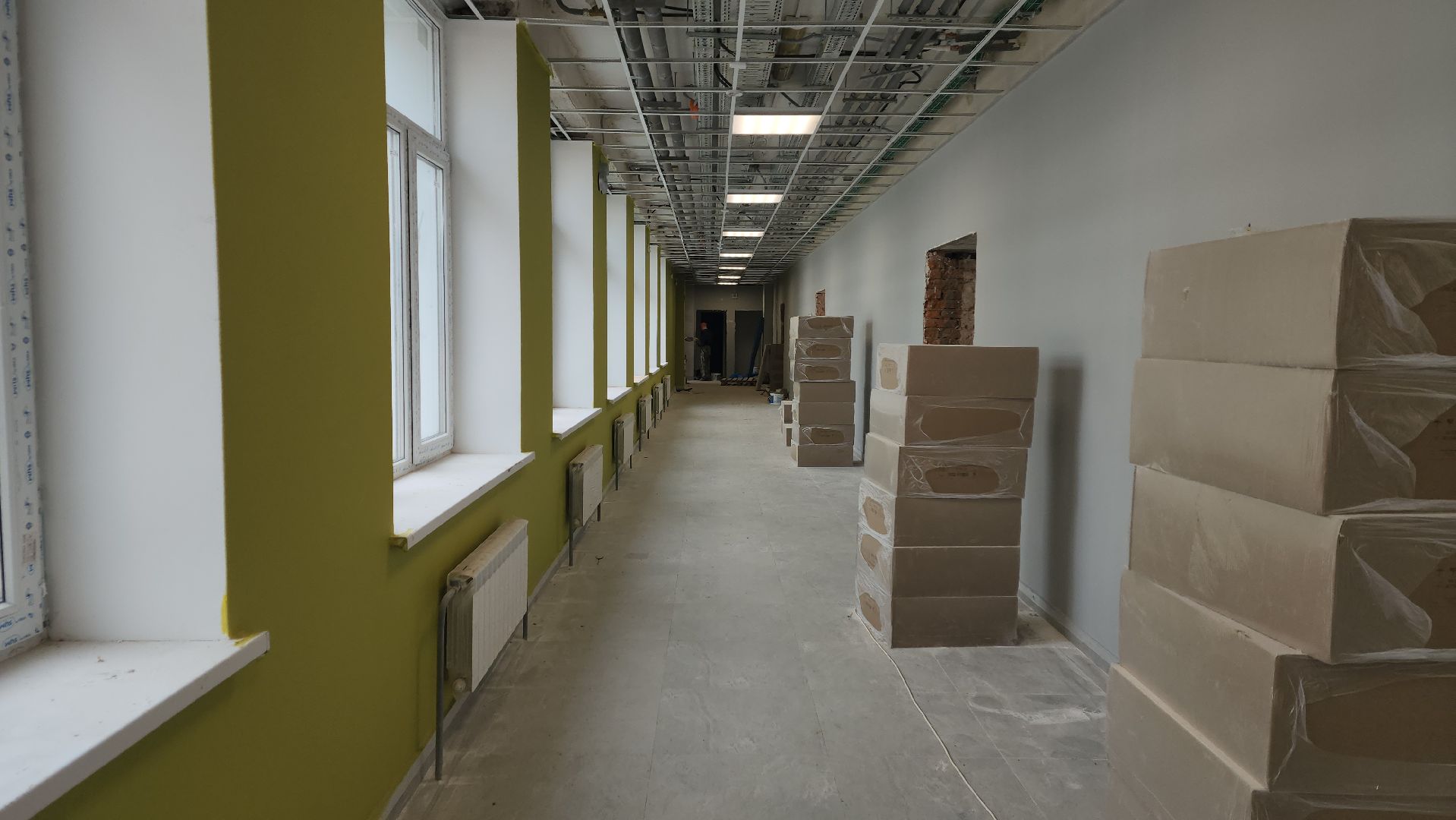 вертикалки, ашукино, пушкинский, капитальный ремонт школы, замена коммуникаций, ремонт крыши, перепланировка, классы, интерактивная доска, спортзал, современная школа, мебель, входная группа,1 сентября,