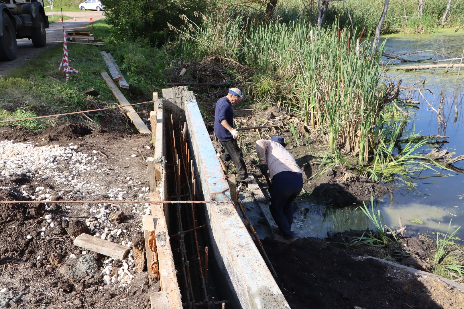 серебряные пруды, подхожее, ремонт плотины,