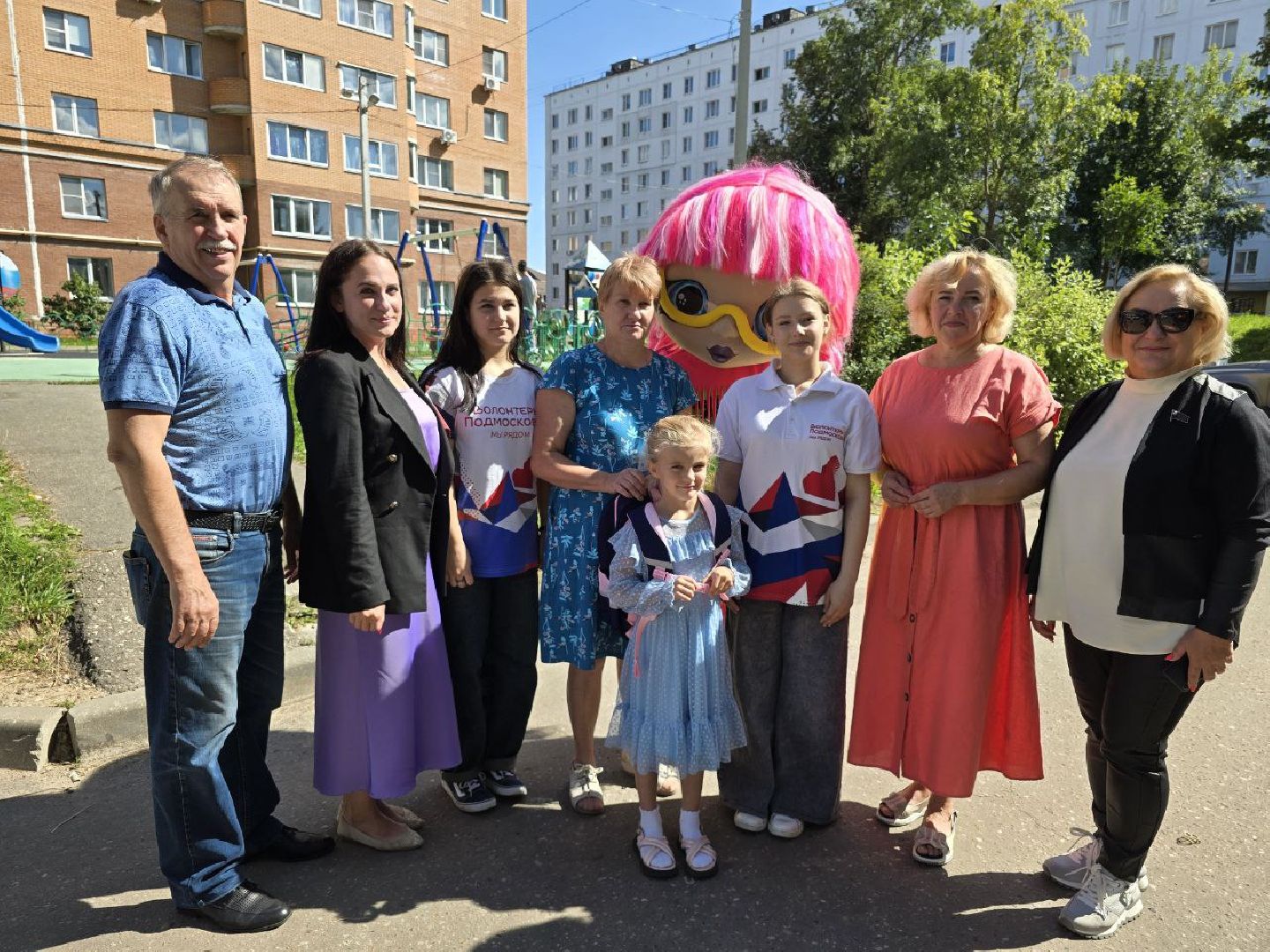 можайск, можайский муниципальный округ, подмосковье, 1 сентября, общество, рюкзаки , губернатор мо,  подарки от губернатора,