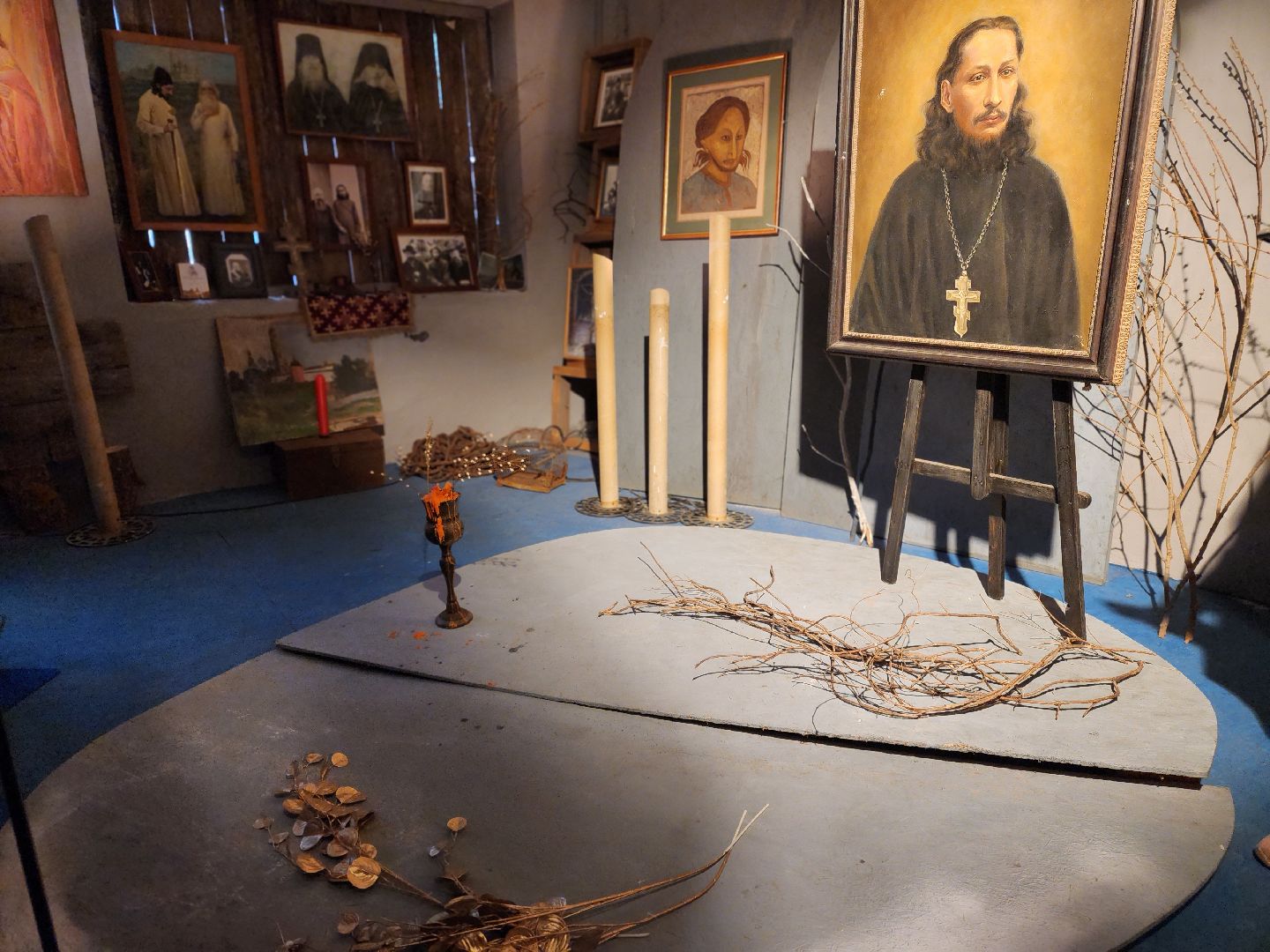 павел флоренский,йод, отец павел, архитектор кекушев, музей павла флоренского, фарфор флоренского, пластмасса флоренского, карболит, ученый, троице-сергиева лавра, мощи сергия радонежского, сергиев посад, сергиево-посадский городской округ, квд, красный крест,