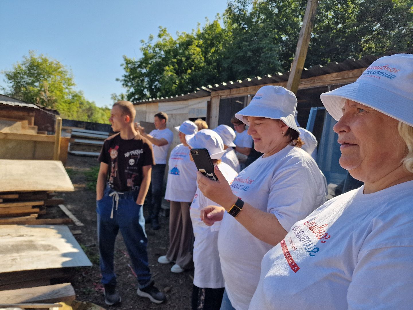 балашиха, конюшня пелагея в балашихе,фонд защита балашиха,