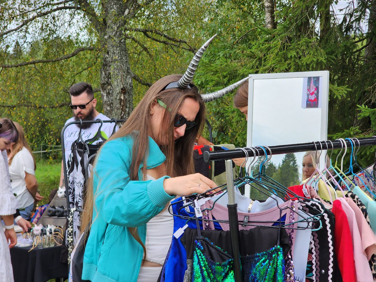 сергиево-посадский городской округ, деревня глебово, Поместье Клу, Белая чердачная барахолка , Барахолка , хоровод,