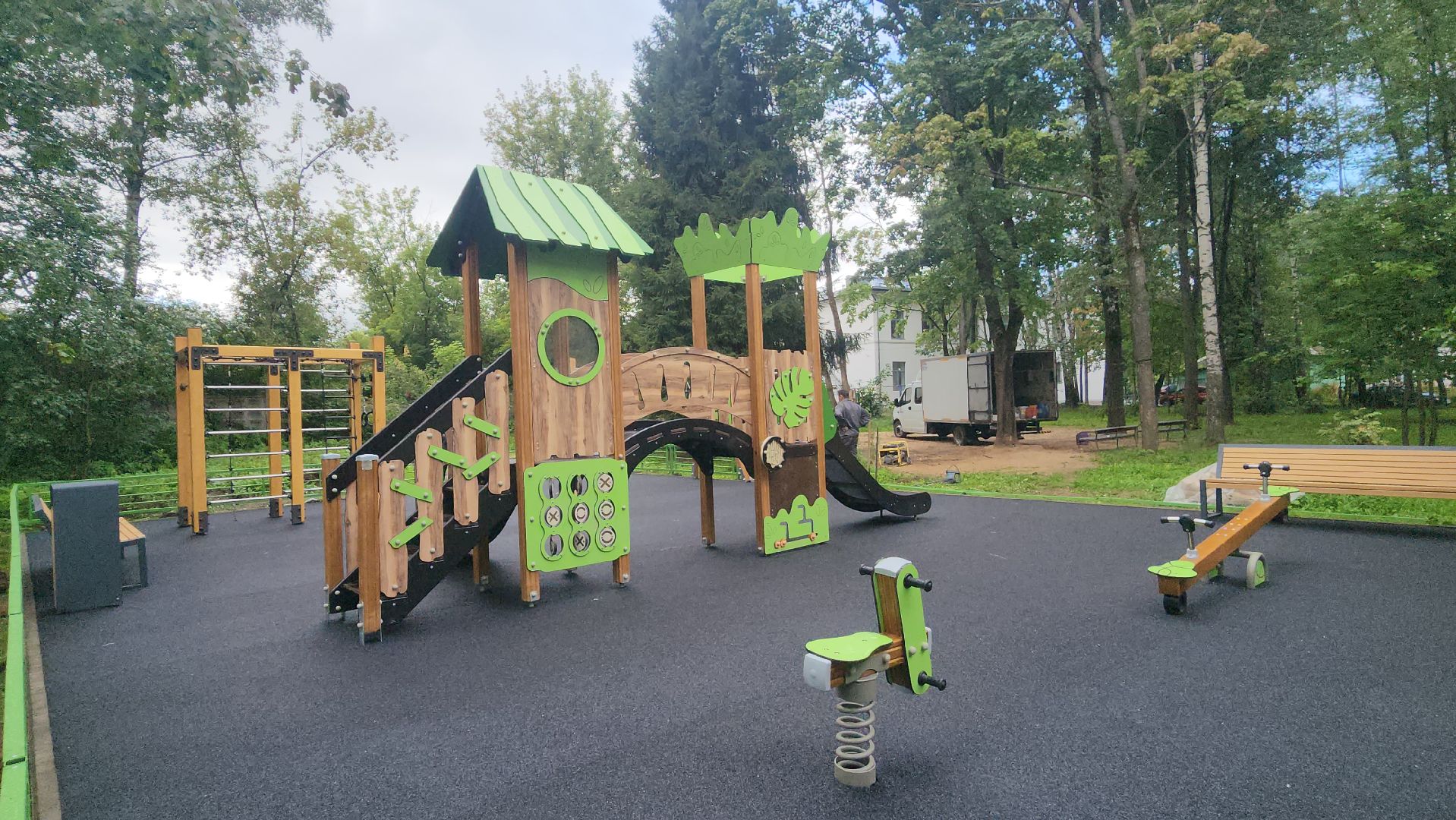 вертикалки, правдинский, пушкинский, детская площадка, монтаж площадки, дети,резиновое покрытие, игровые комплексы, качели, горка,