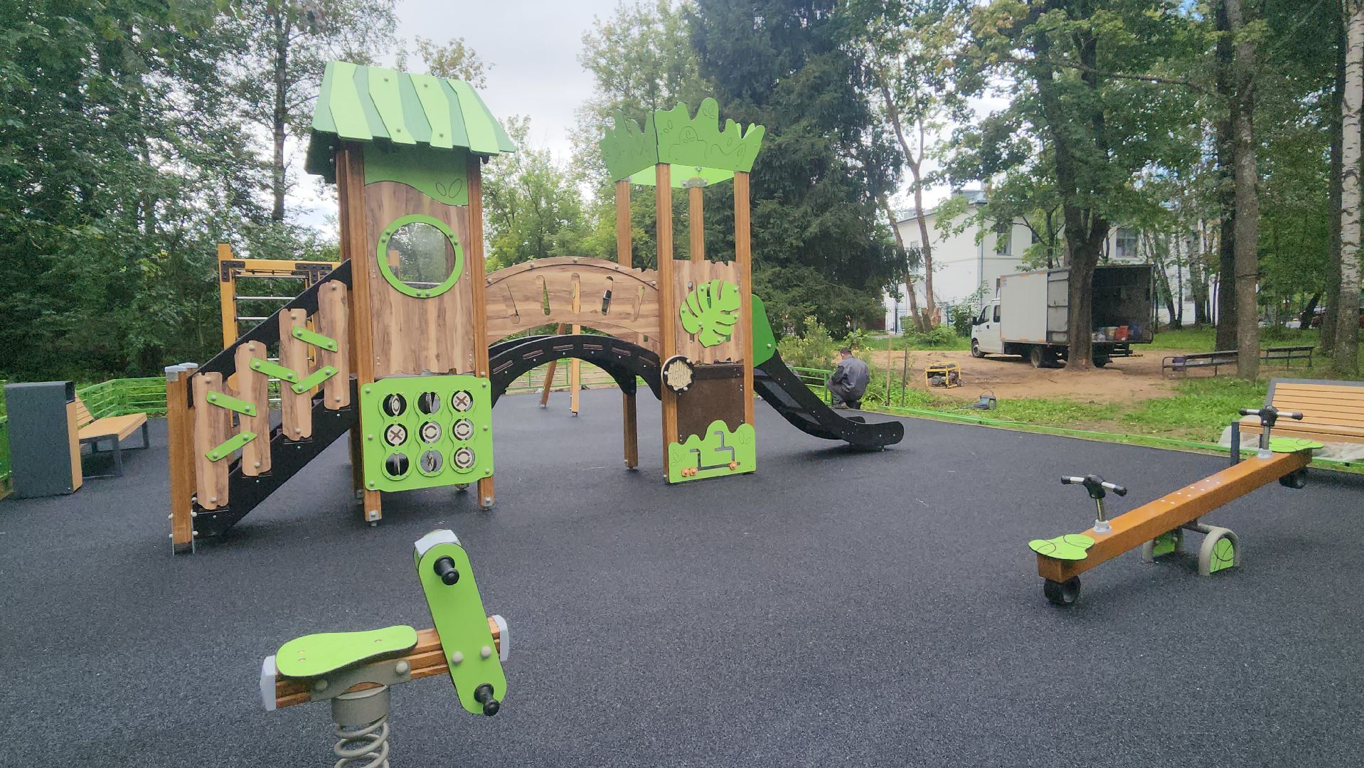 вертикалки, правдинский, пушкинский, детская площадка, монтаж площадки, дети,резиновое покрытие, игровые комплексы, качели, горка,