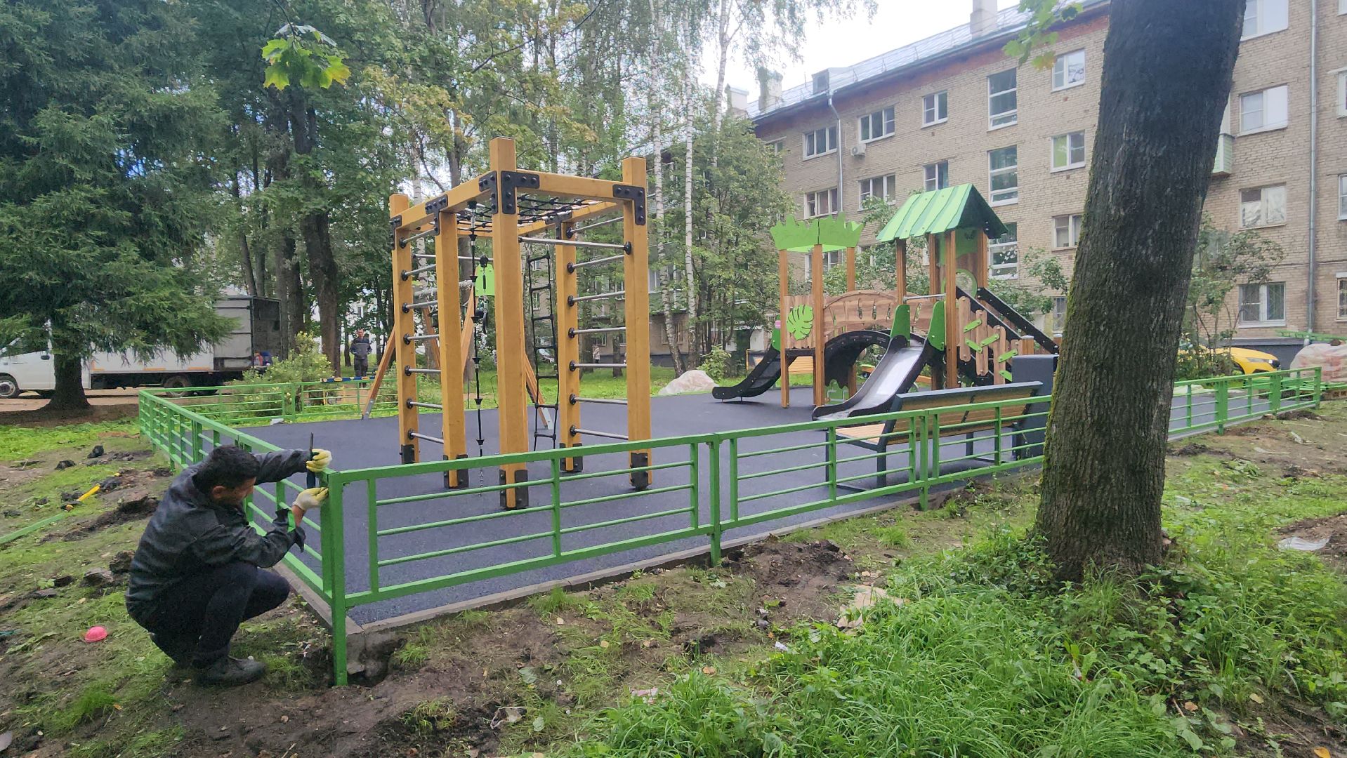 вертикалки, правдинский, пушкинский, детская площадка, монтаж площадки, дети,резиновое покрытие, игровые комплексы, качели, горка,