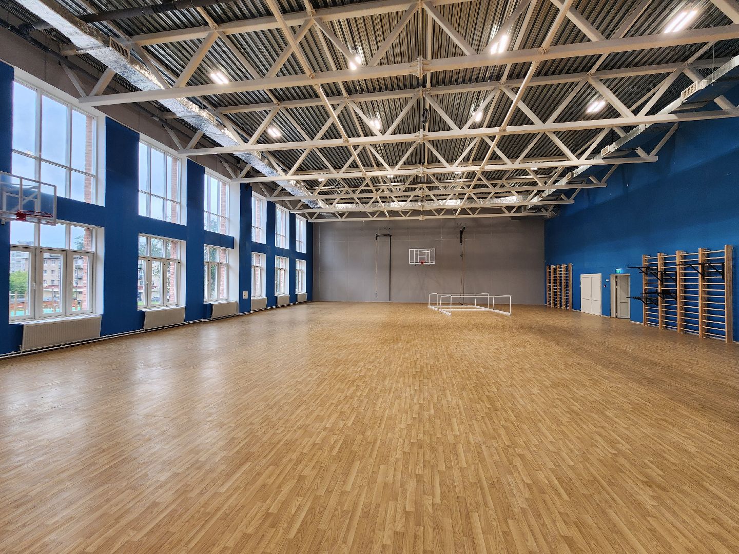 чехов, школа 3, пристройка на 200 мест, строительство, спортивные залы, актовый зал, читальный зал, оборудование, оснащение, техника, уборка, чистка окон, госпрограмма московской области, губернатор подмосковья,