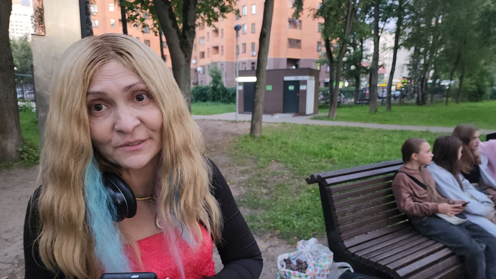 вертикалки, центральный парк, пушкино, певица, песни и танцы, музыка под открытым небом,подростки,хиты прошлых лет,музыка на воздухе,