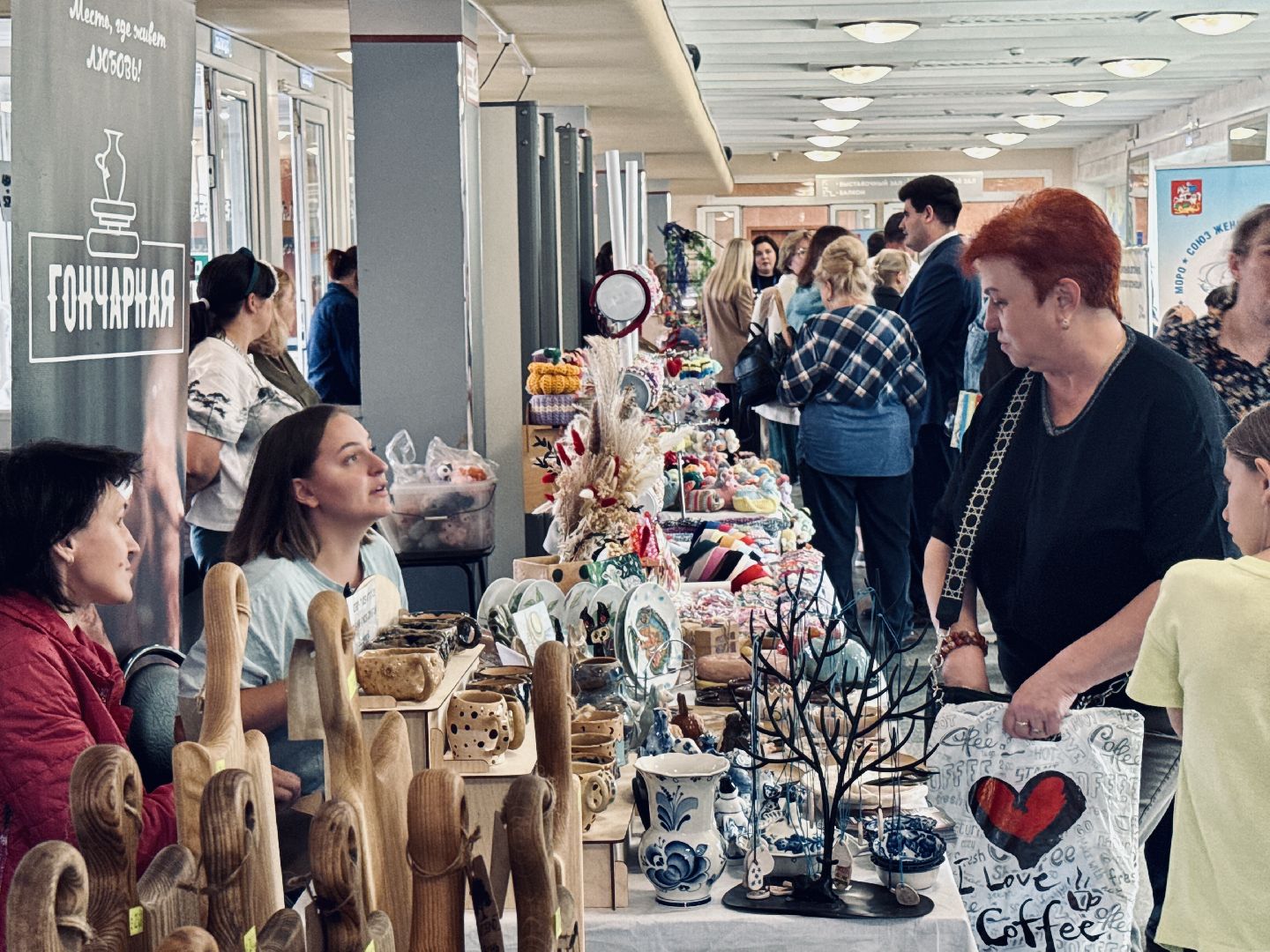 раменское, собери ребенка в школу, благотворительность, молодежный центр, депутаты, благотворительная акция,