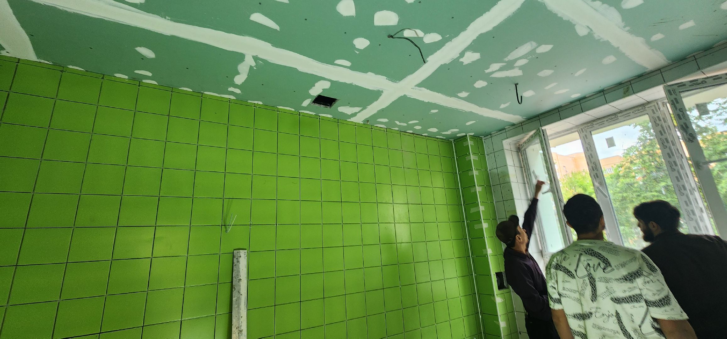 детский спектакль, капремонт, бордюрный камень, фасадная плитка, слаботочные сети,