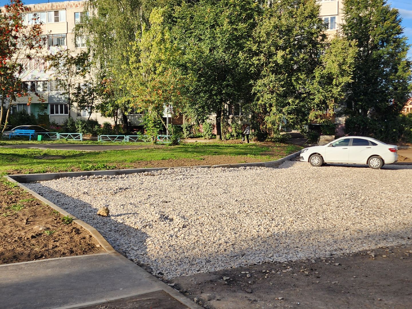 чехов, деревня манушкино , благоустройство двора , парковки , тротуары , пешеходные дорожки, детские площадки, зоны отдыха , уличное освещение, госпрограмма московской области, формирование комфортной городской среды,