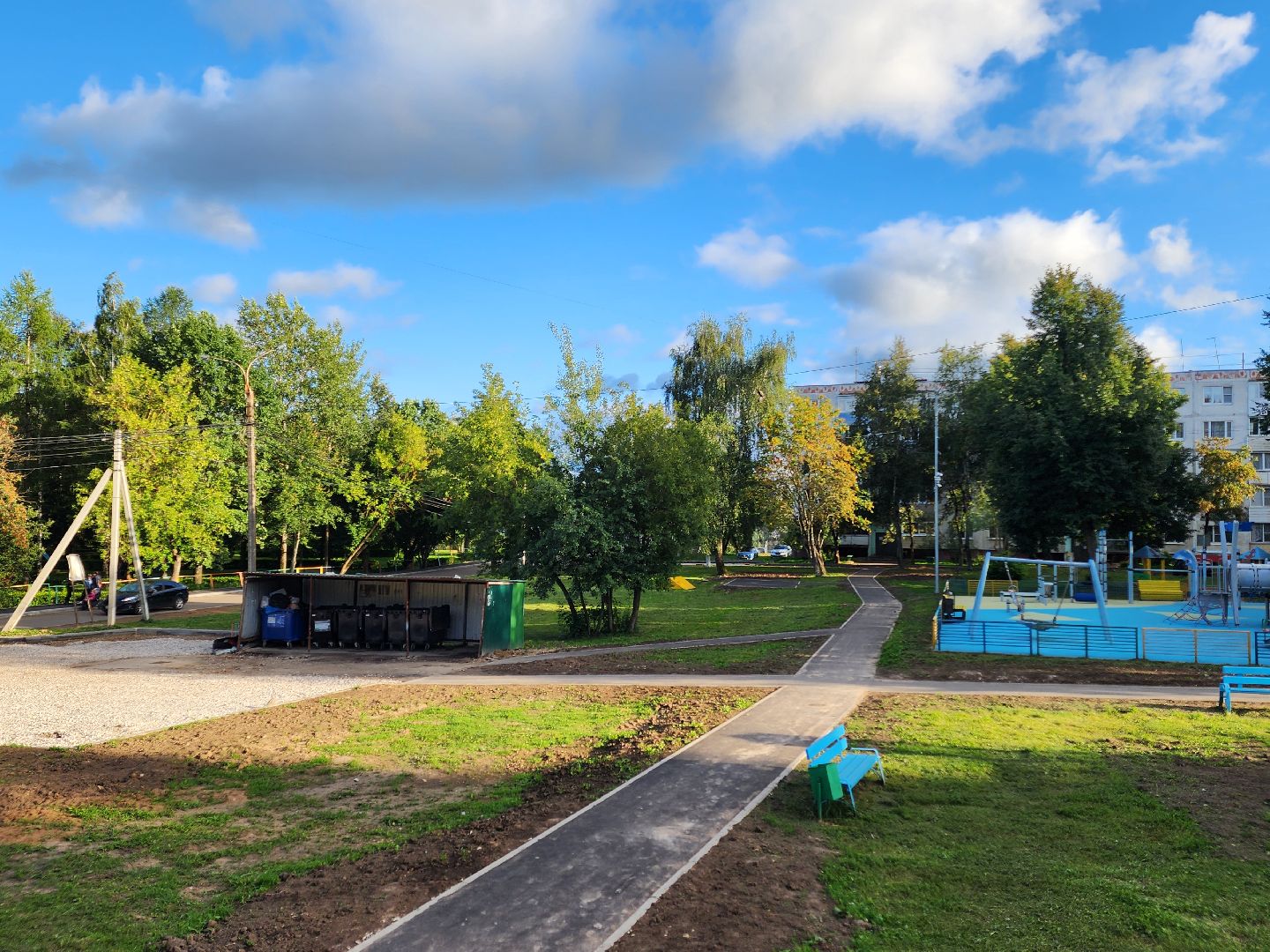 чехов, деревня манушкино , благоустройство двора , парковки , тротуары , пешеходные дорожки, детские площадки, зоны отдыха , уличное освещение, госпрограмма московской области, формирование комфортной городской среды,