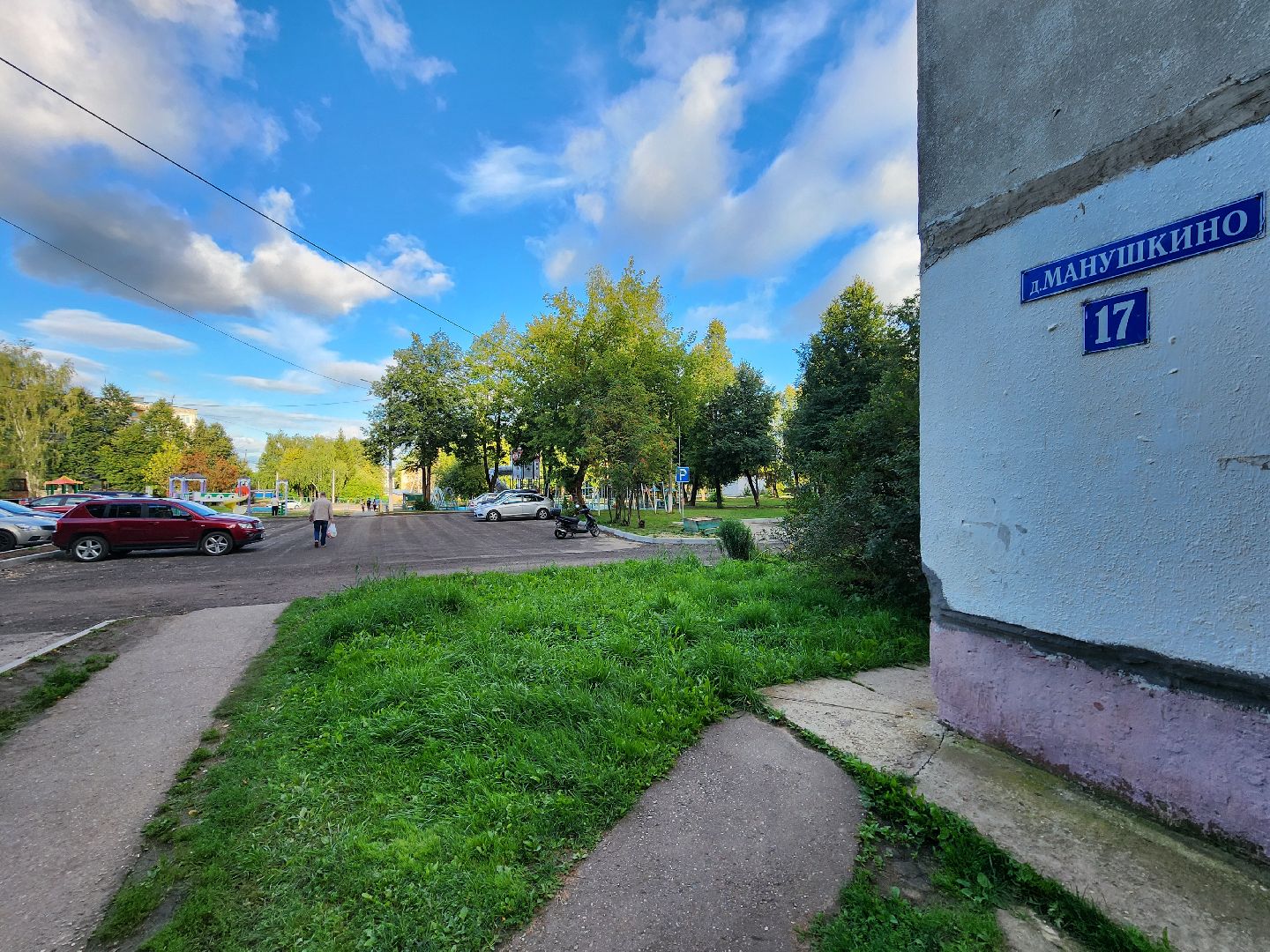 чехов, деревня манушкино , благоустройство двора , парковки , тротуары , пешеходные дорожки, детские площадки, зоны отдыха , уличное освещение, госпрограмма московской области, формирование комфортной городской среды,