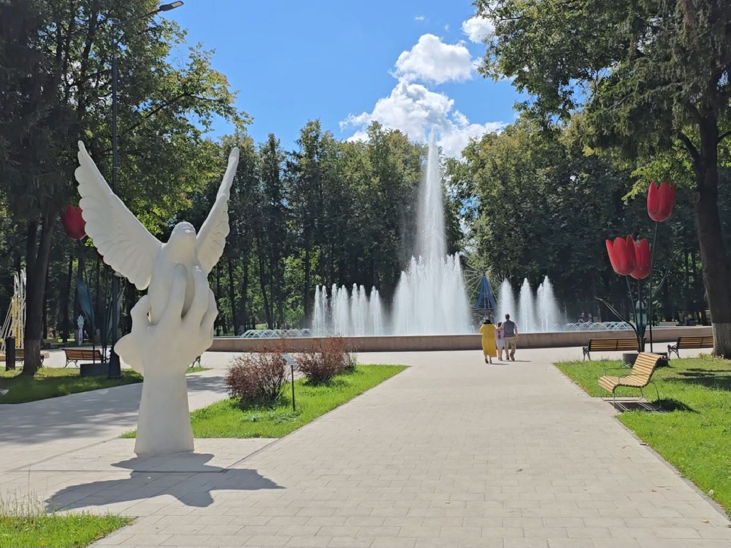 Коломна, парк мира, пешеходные дорожки,